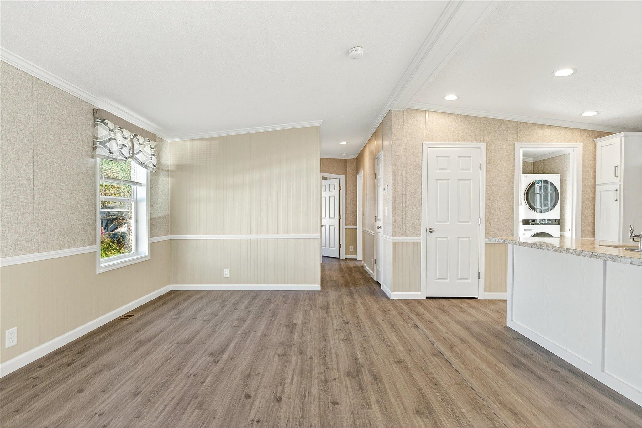 property viewer photo 19