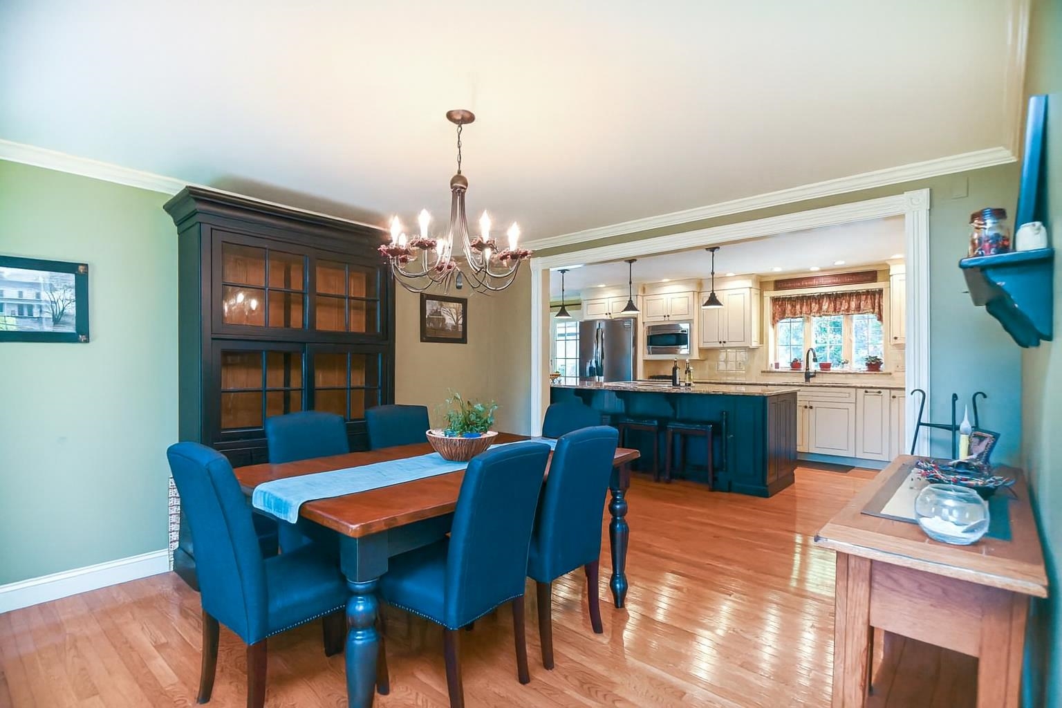 property viewer photo 6