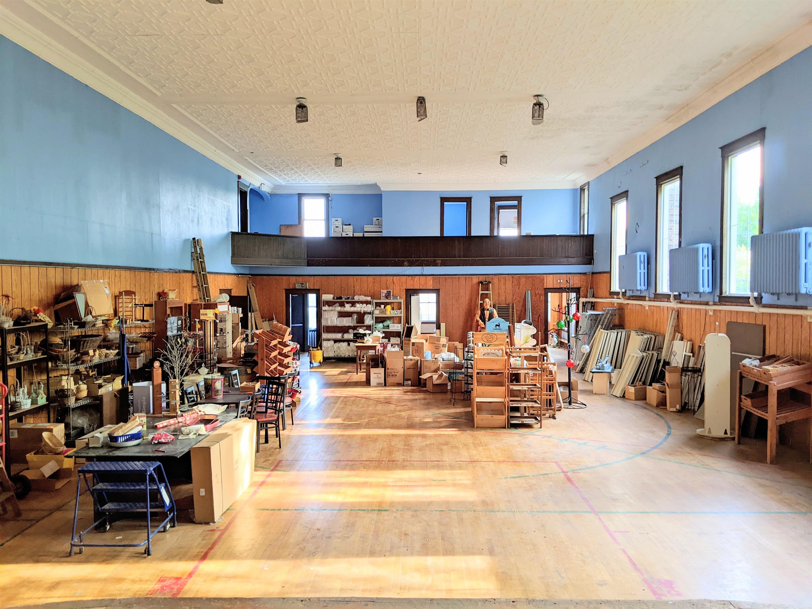 main property photo 44