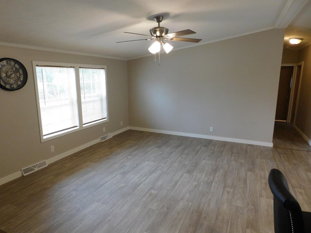 property viewer photo 18