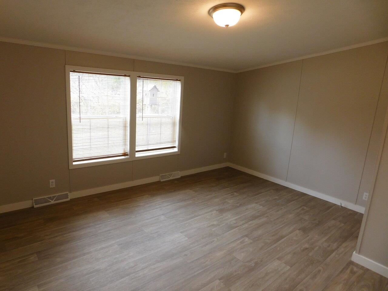 property viewer photo 27