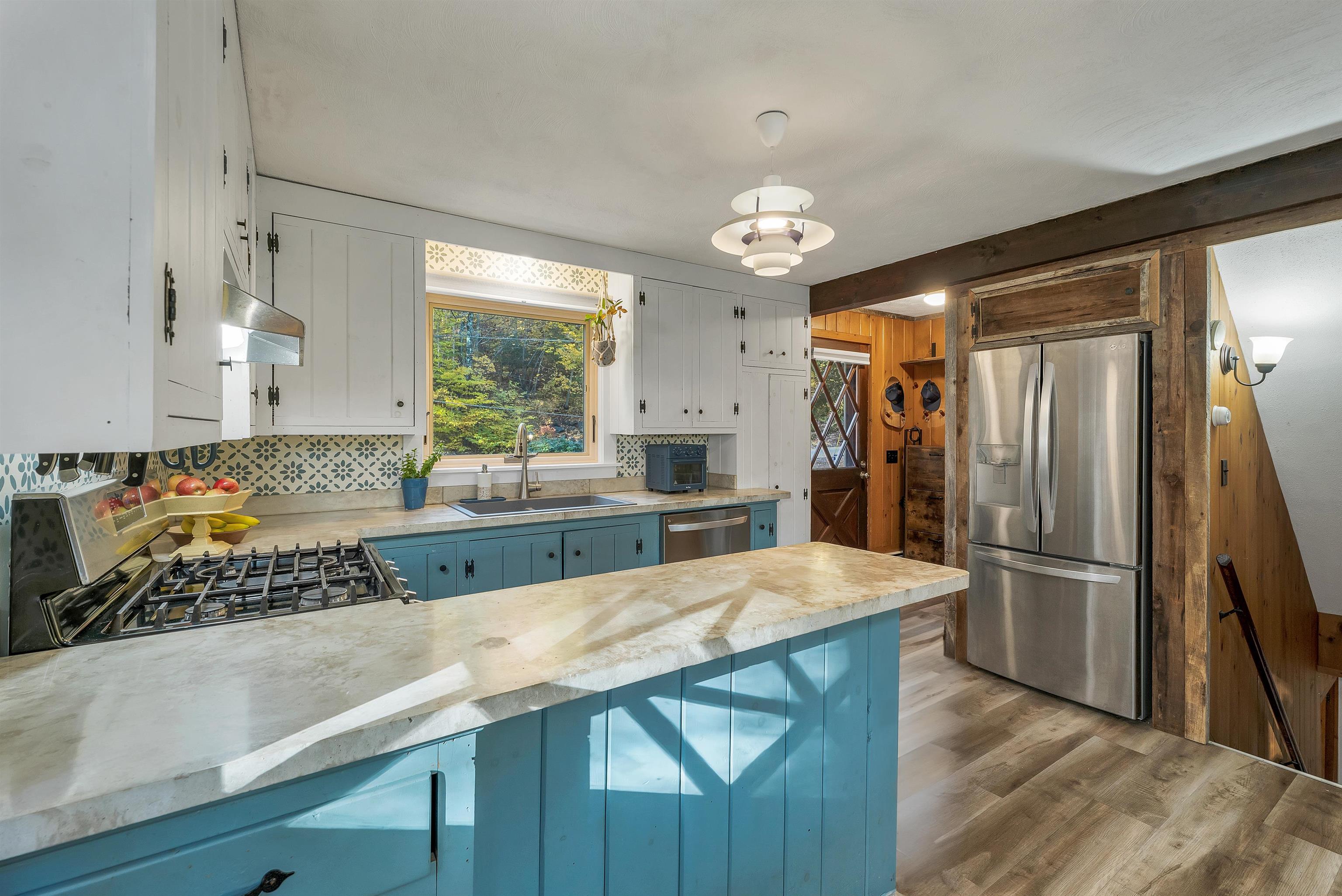 property viewer photo 7