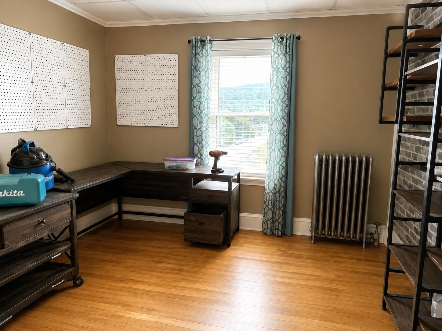 main property photo 11