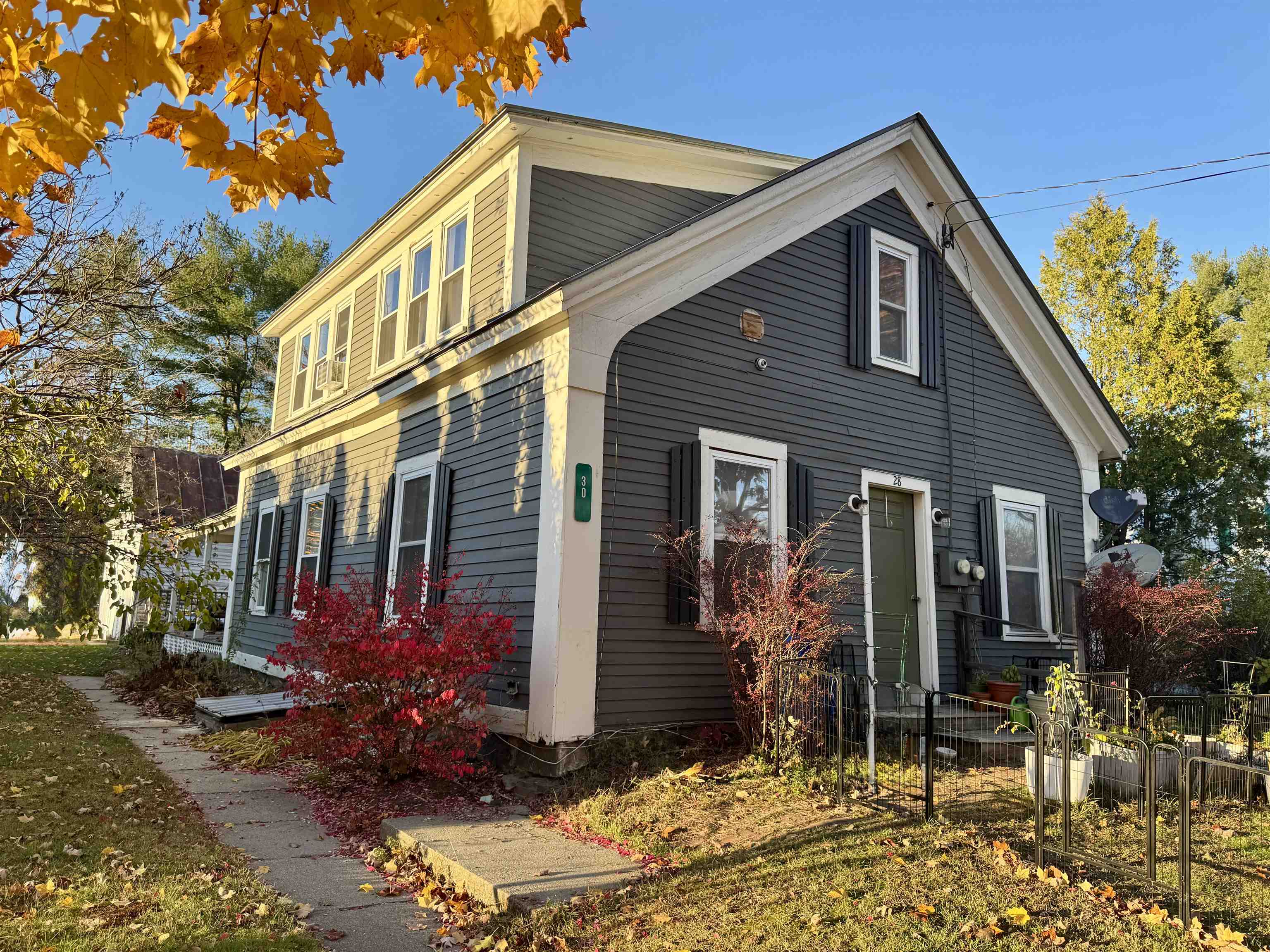 main property photo 11
