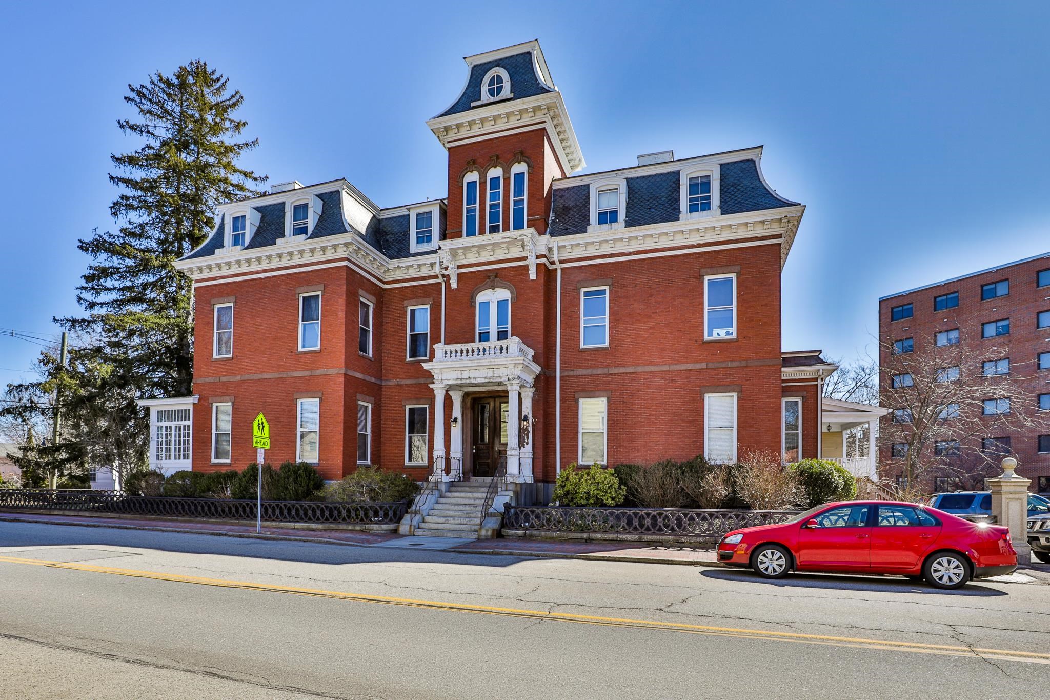 main property photo 0