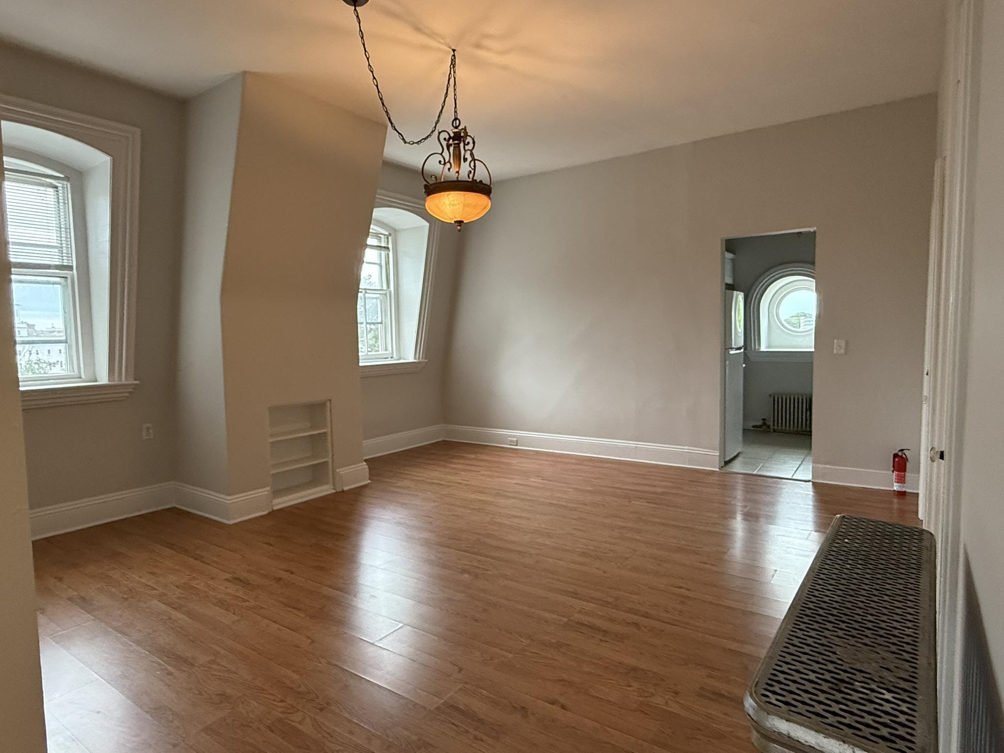 property viewer photo 16