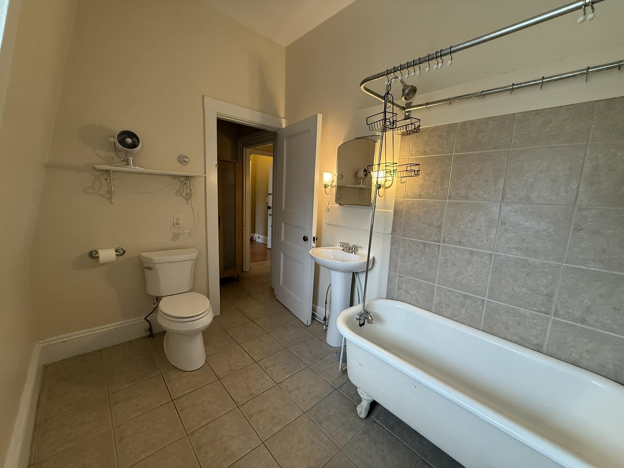 property viewer photo 20