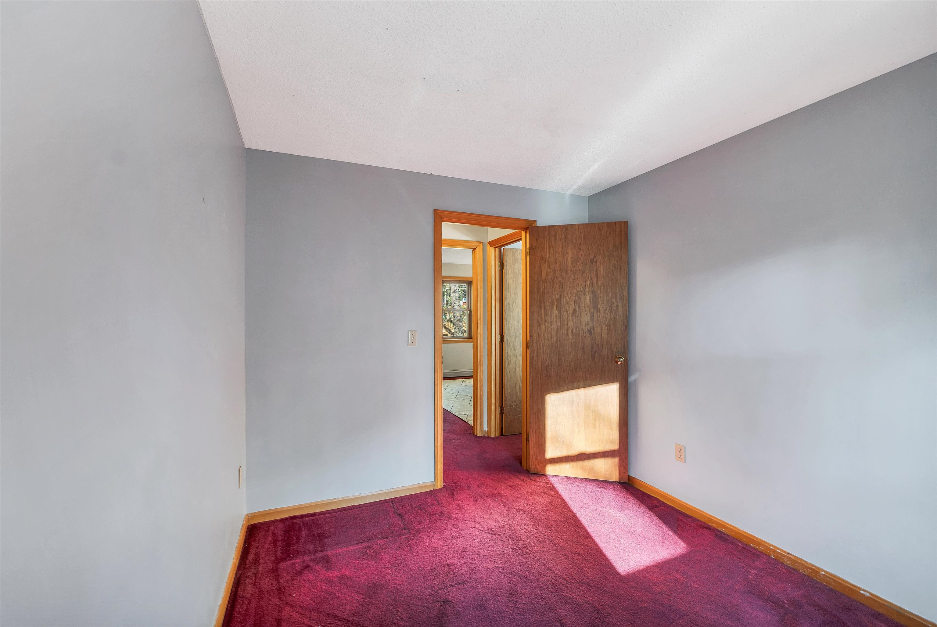 property viewer photo 35