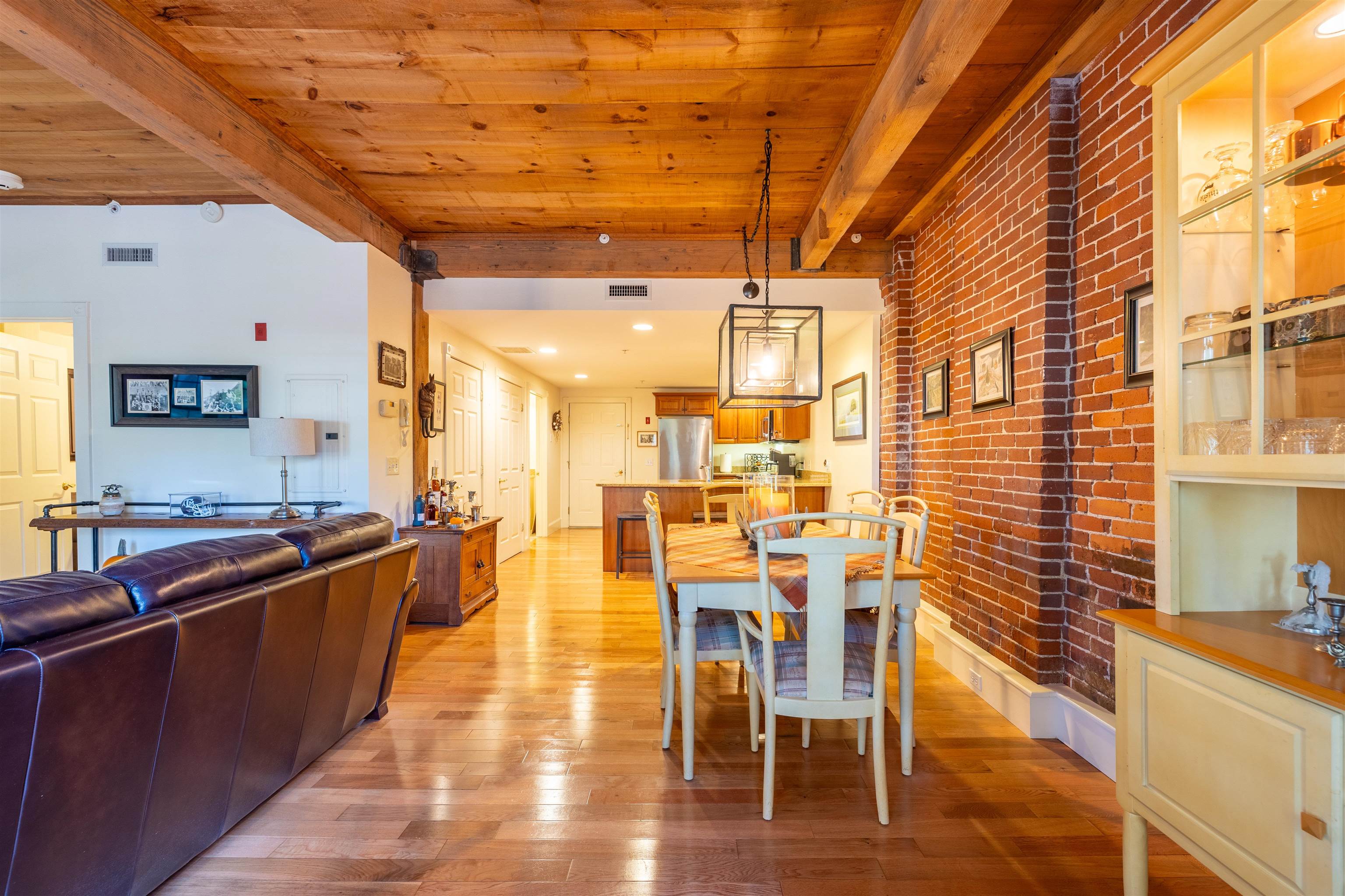 property viewer photo 1