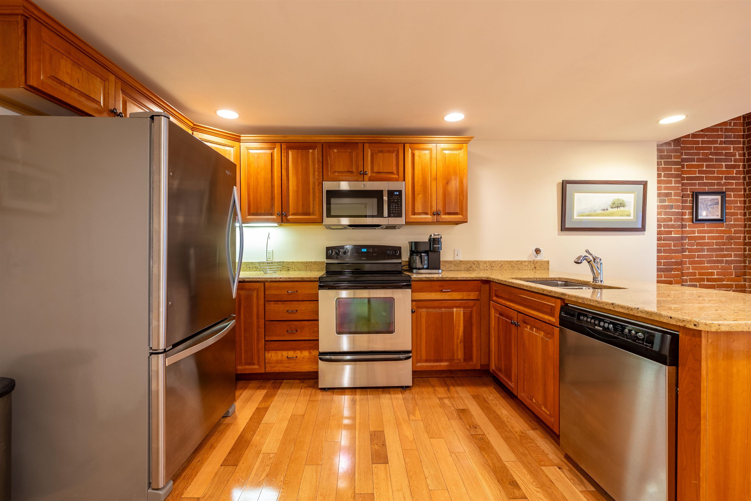 property viewer photo 4