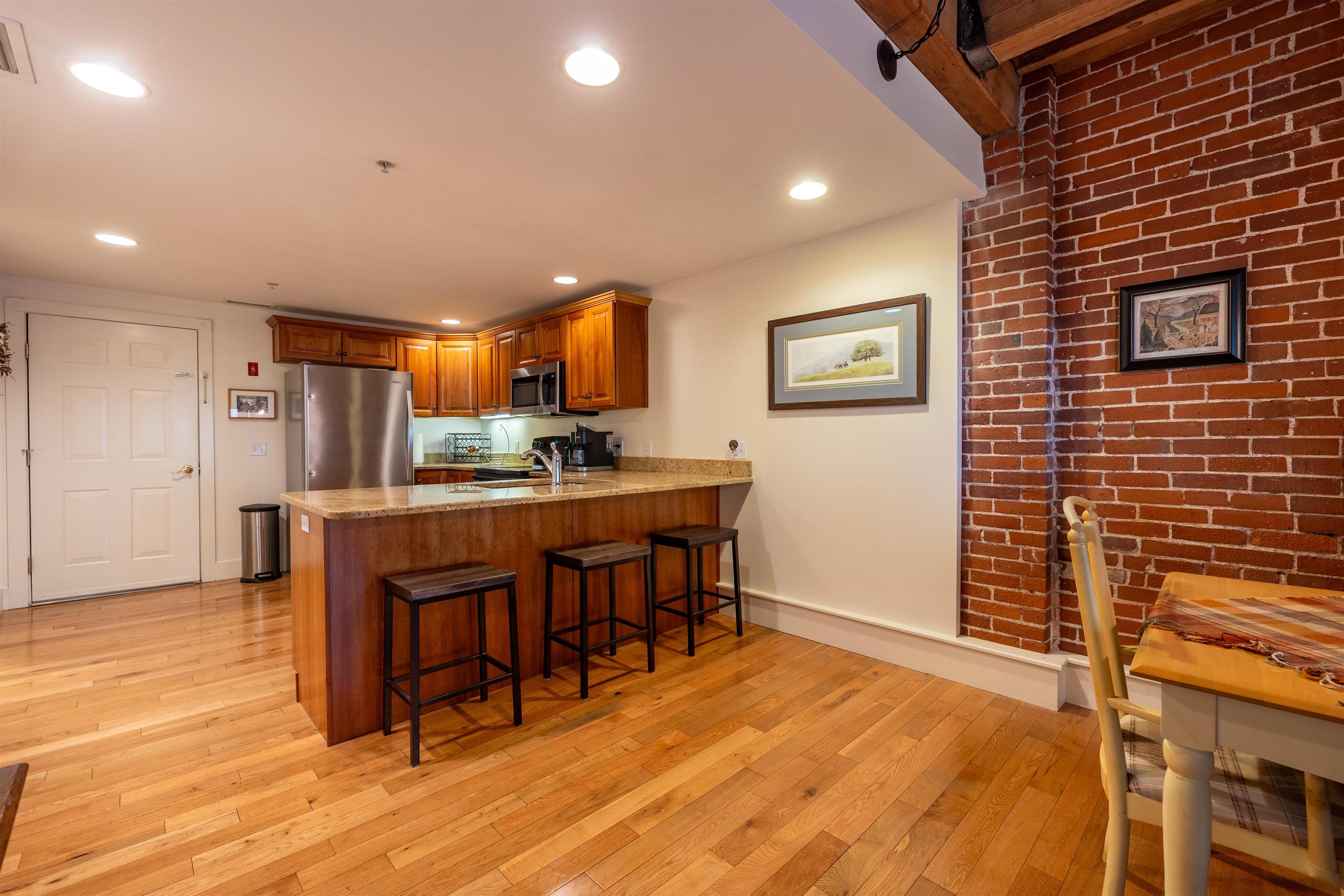 property viewer photo 7