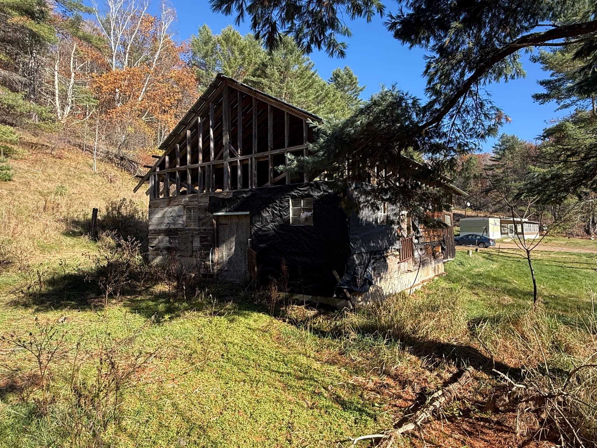 main property photo 27