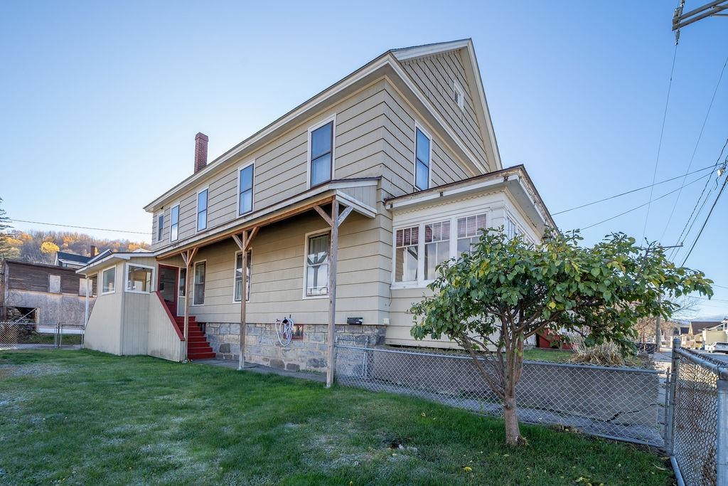 main property photo 6
