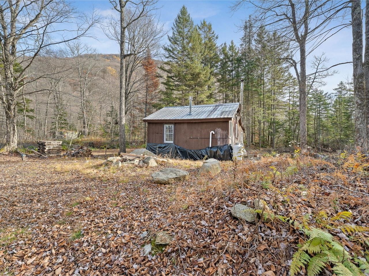 main property photo 28