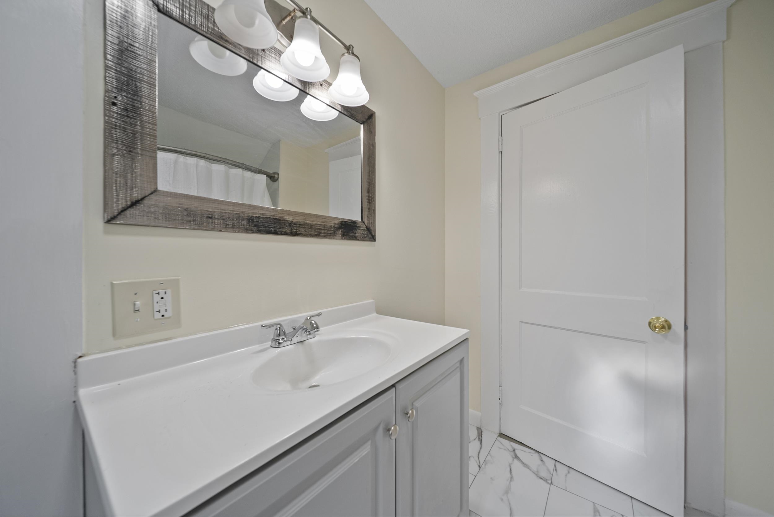 property viewer photo 13