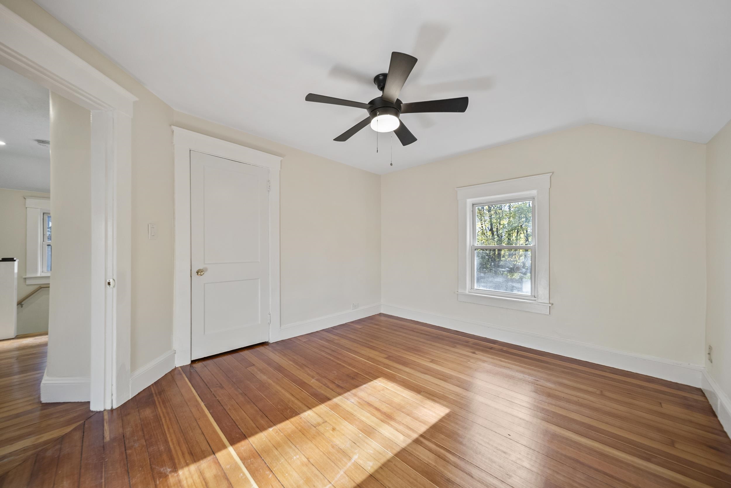 property viewer photo 17