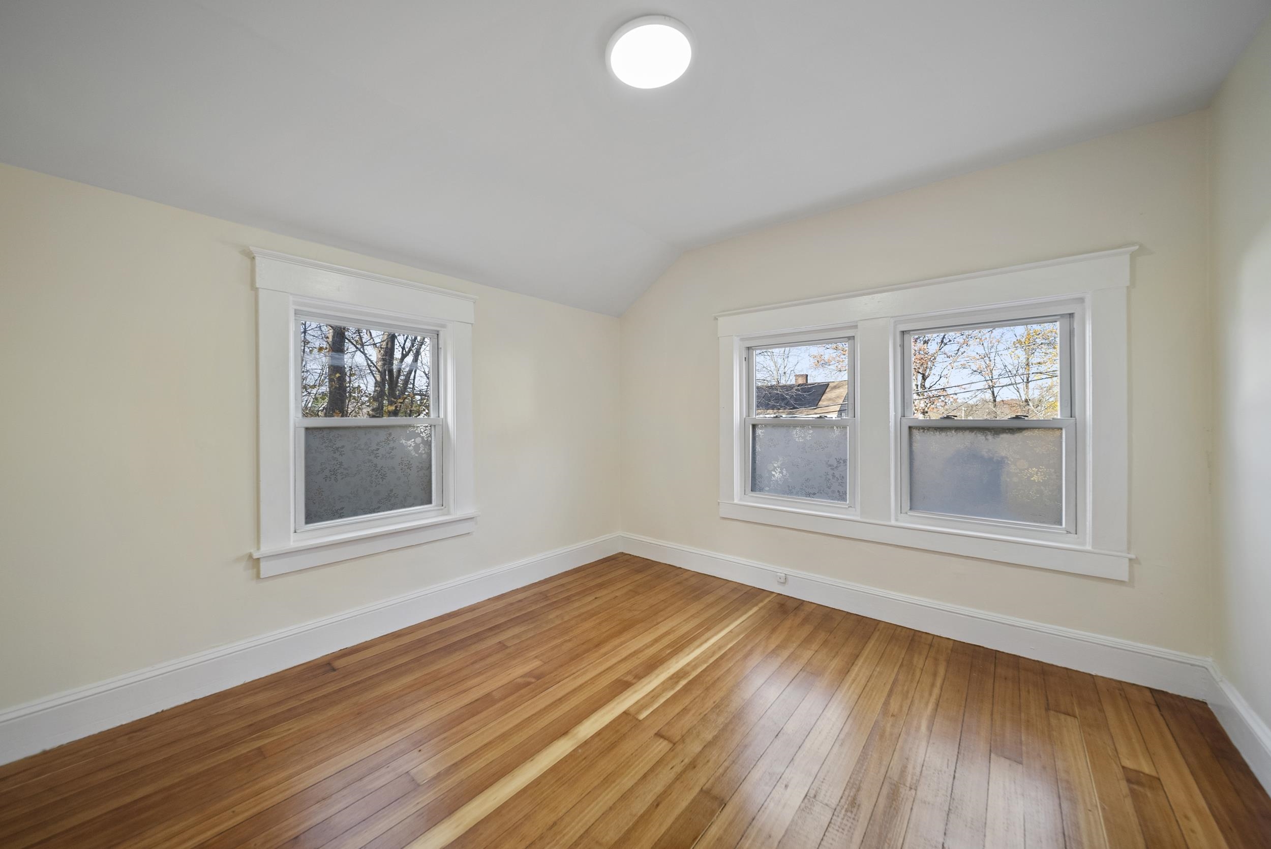 property viewer photo 19