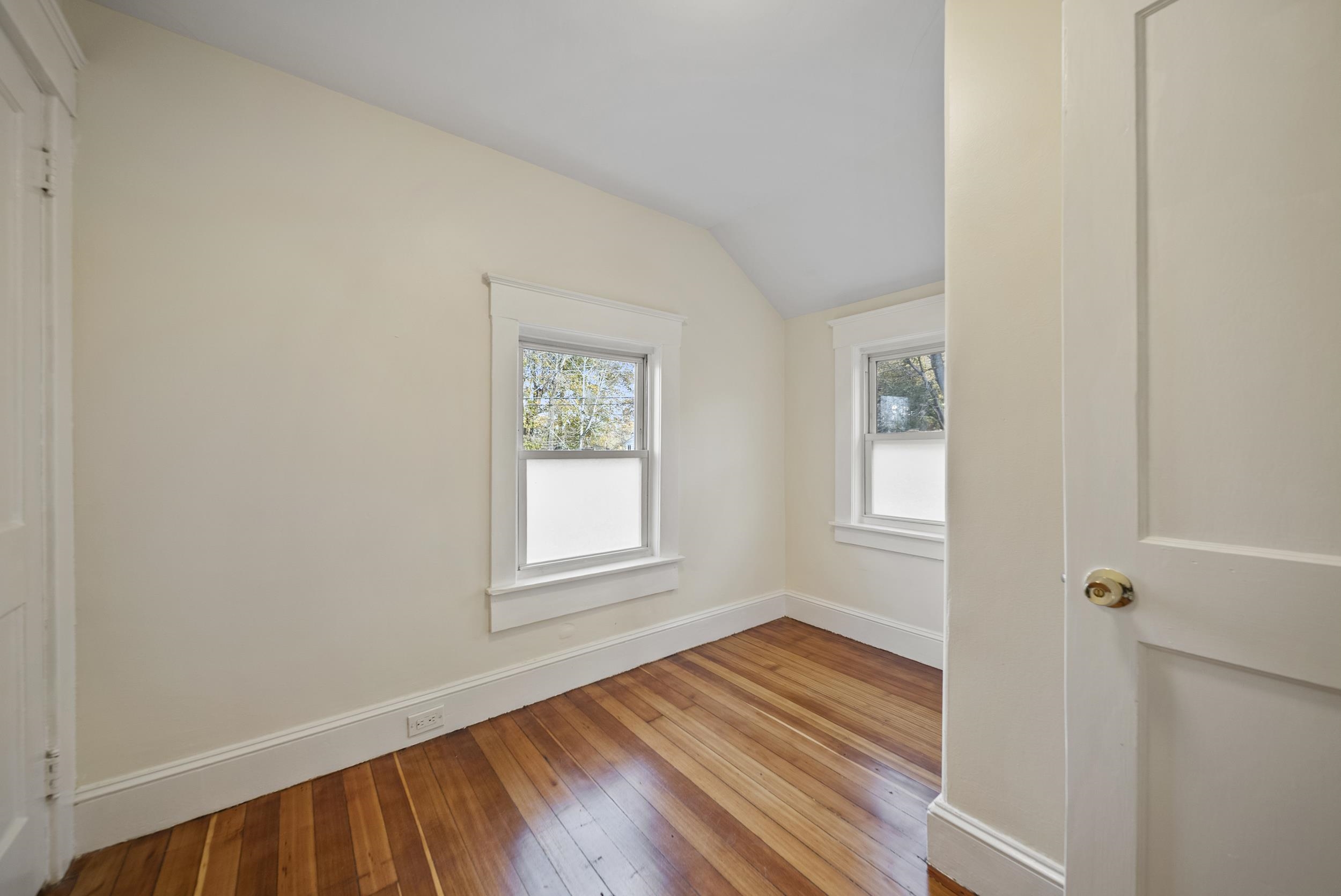 property viewer photo 22