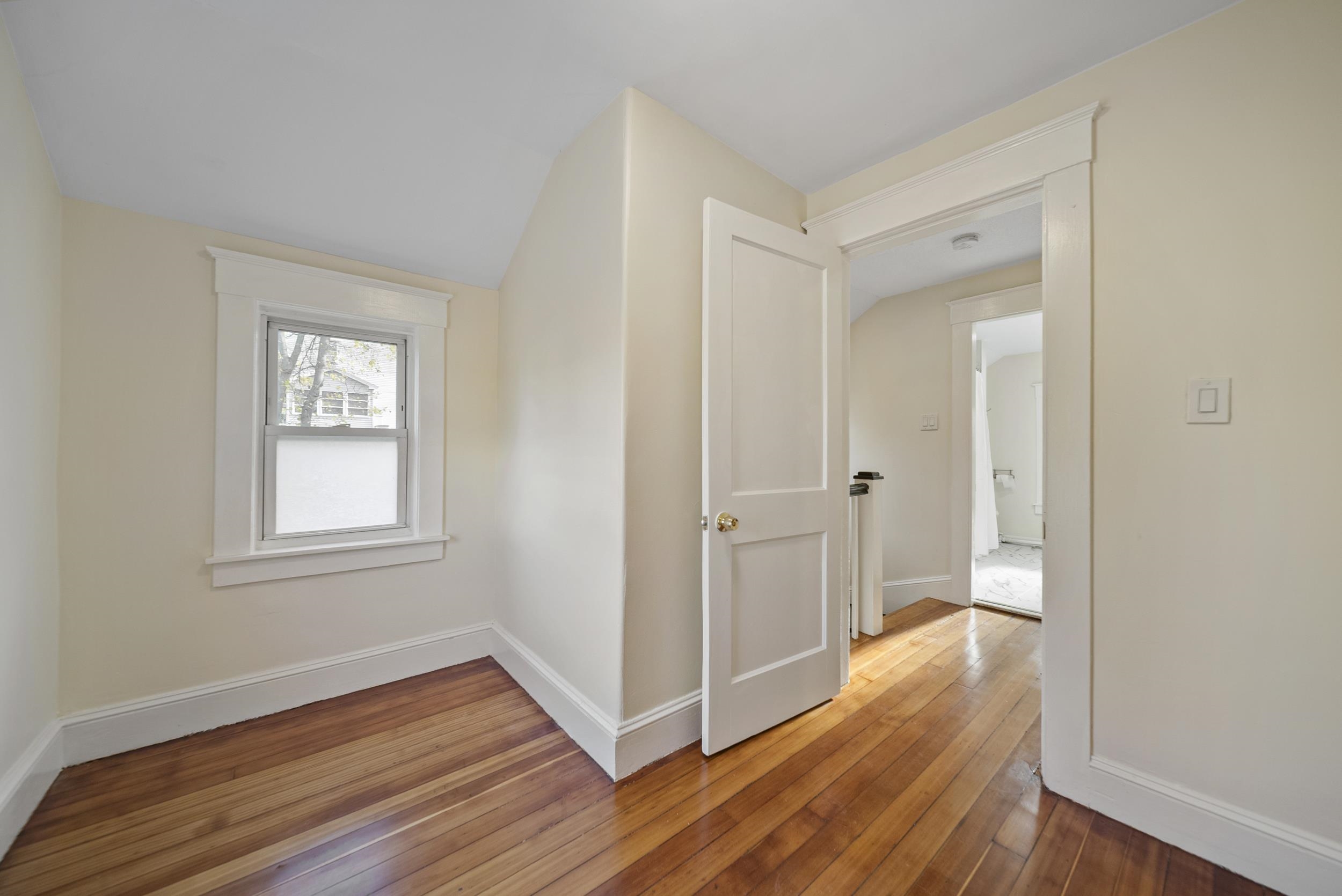property viewer photo 23