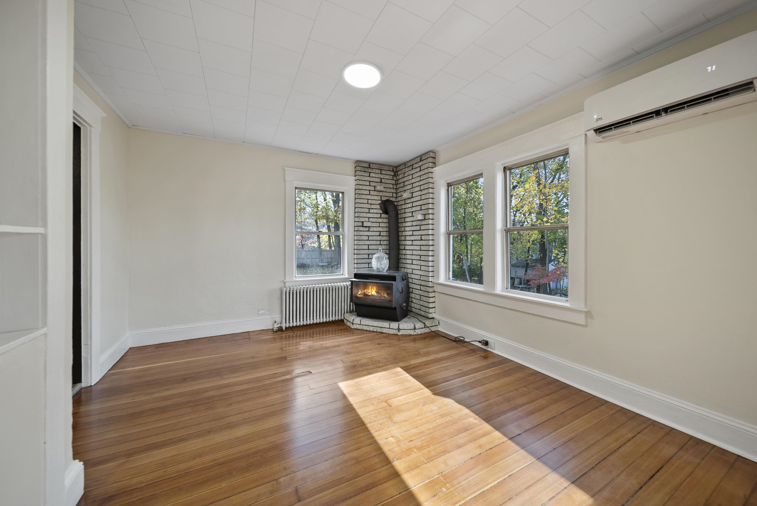 property viewer photo 5
