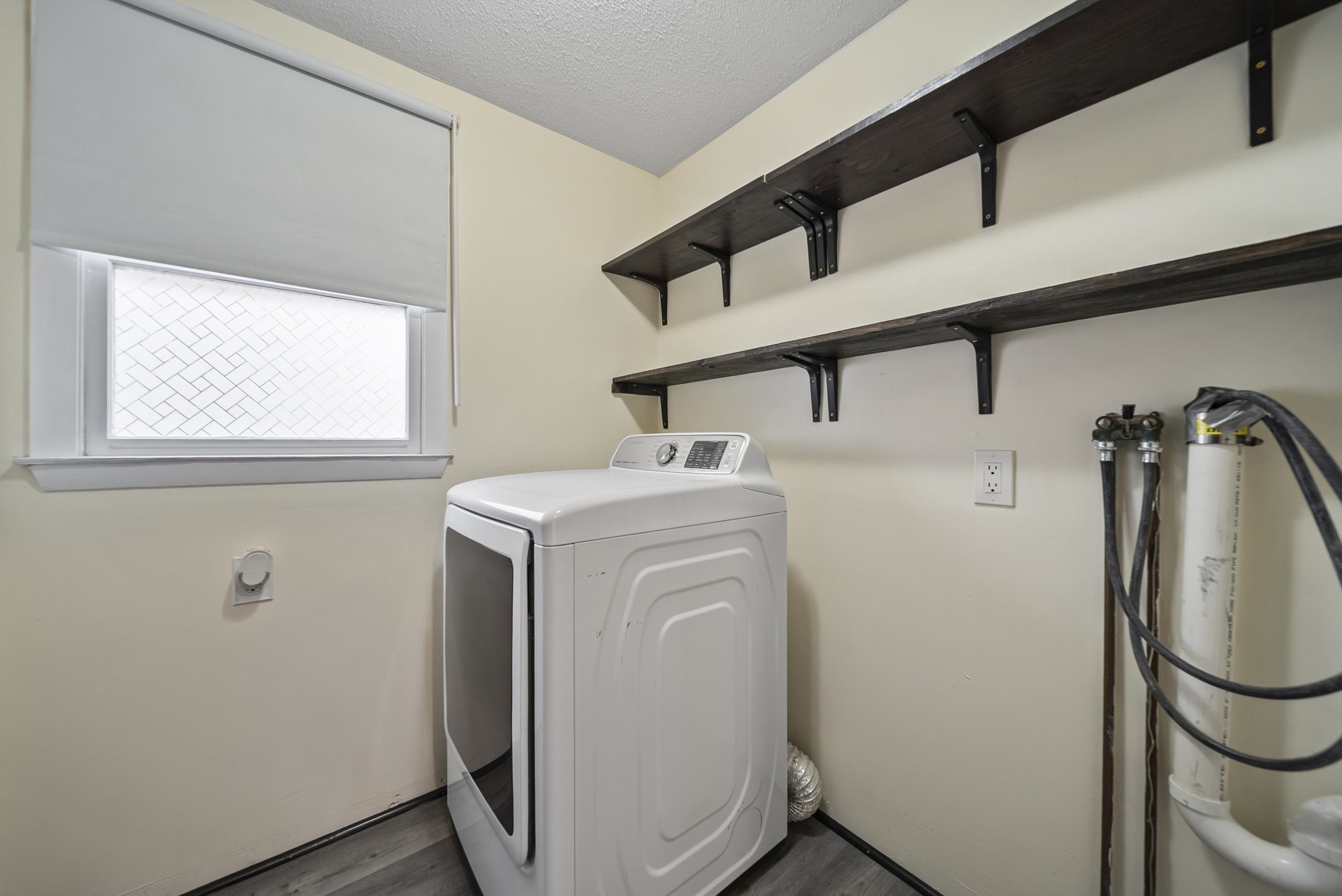 property viewer photo 9