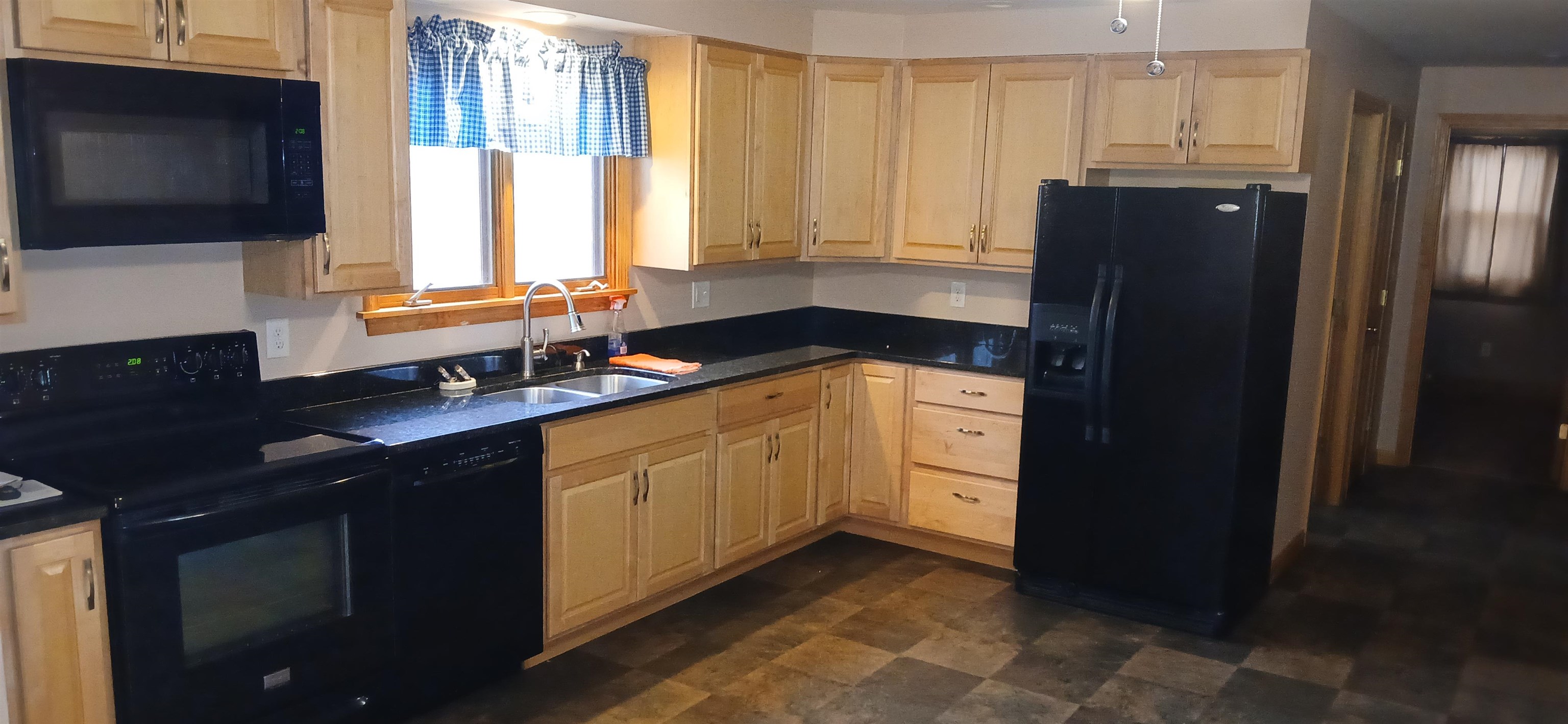 property viewer photo 13