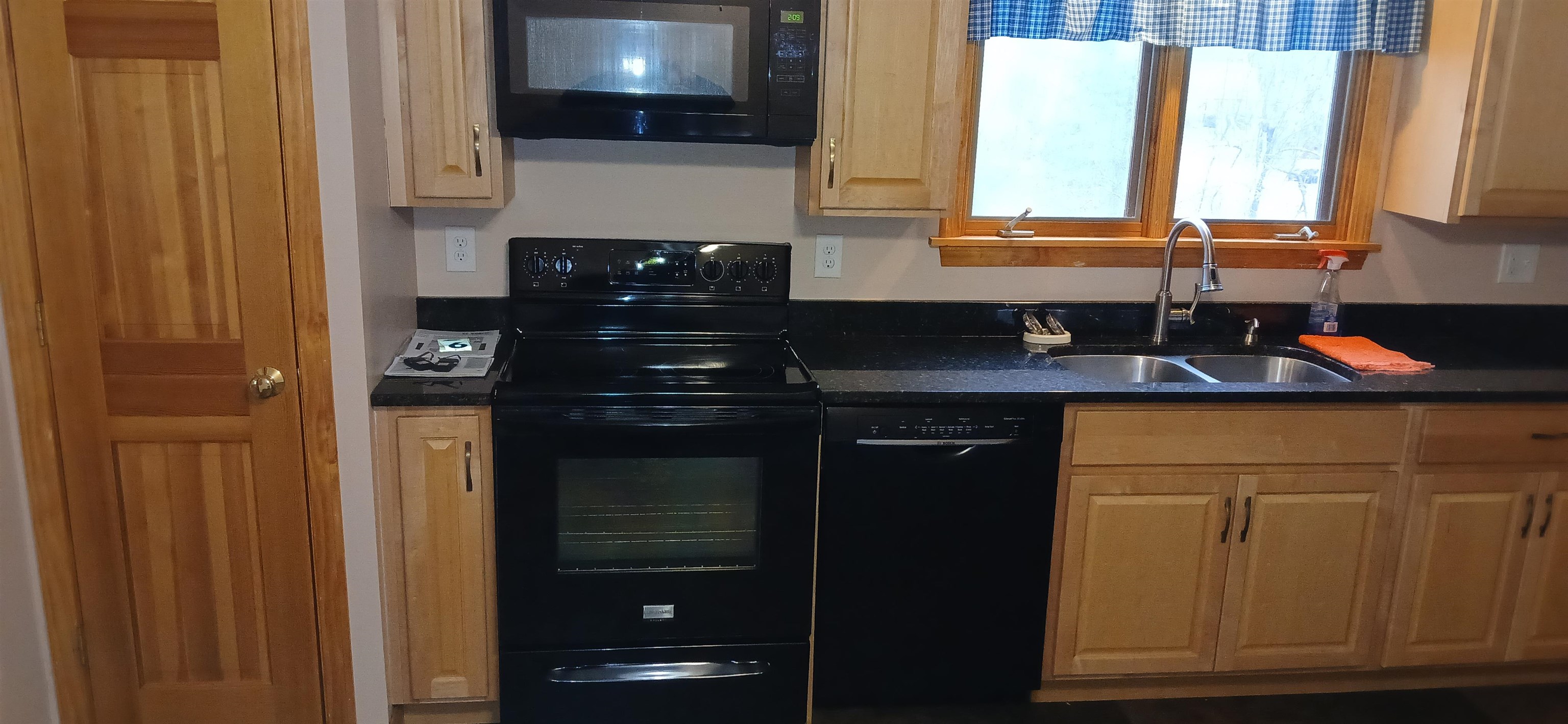 property viewer photo 14