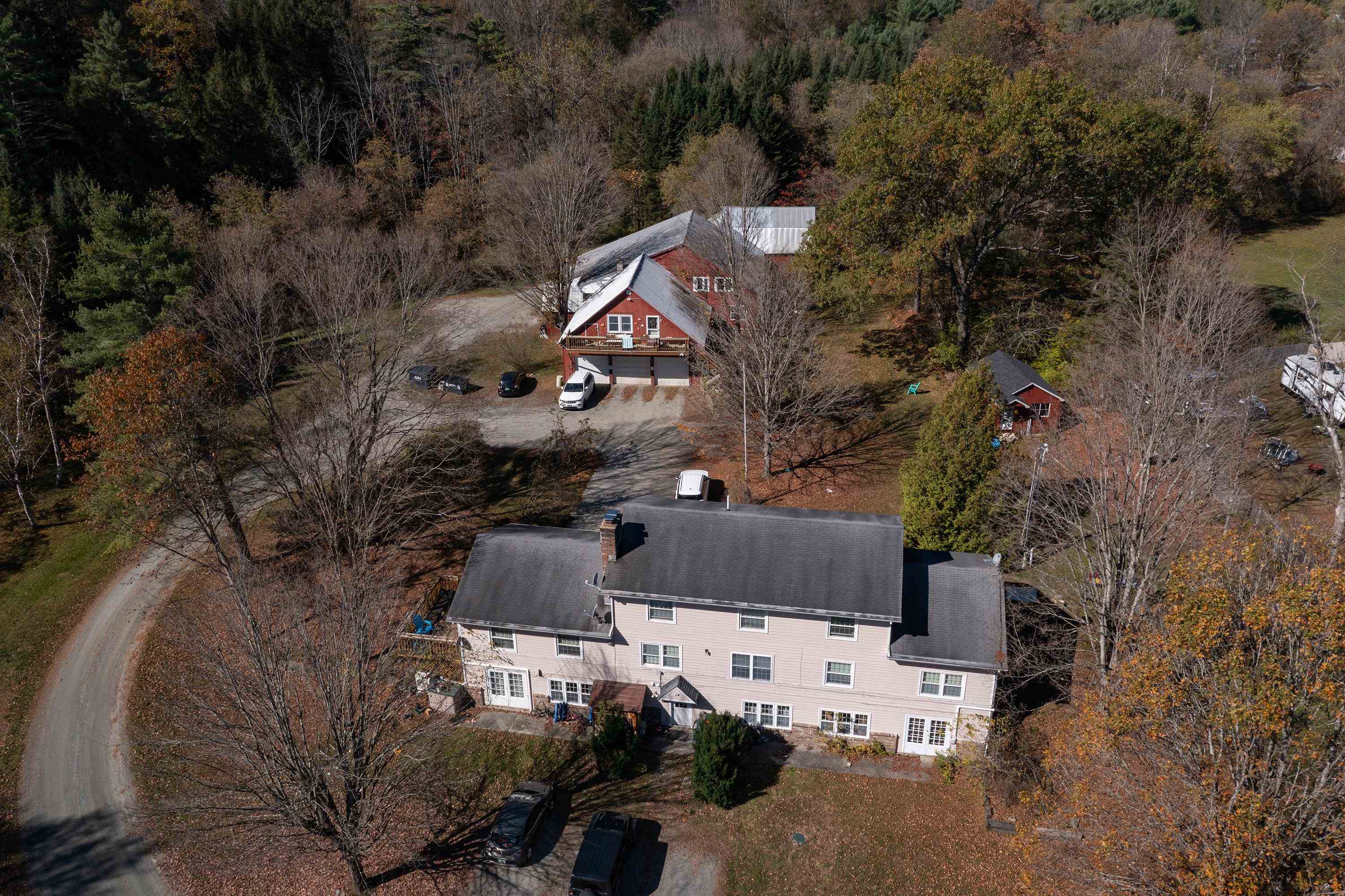 main property photo 32