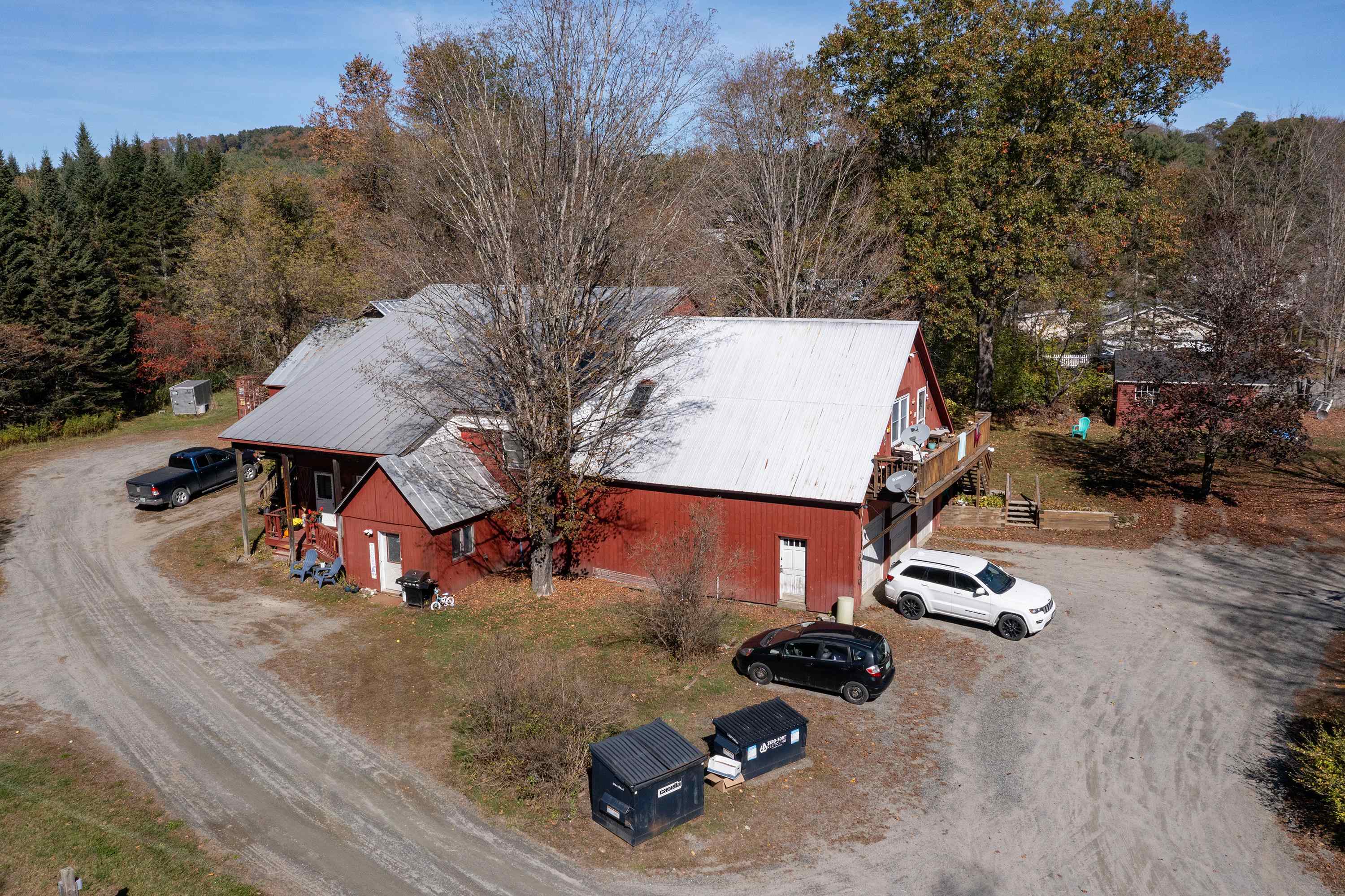 main property photo 40