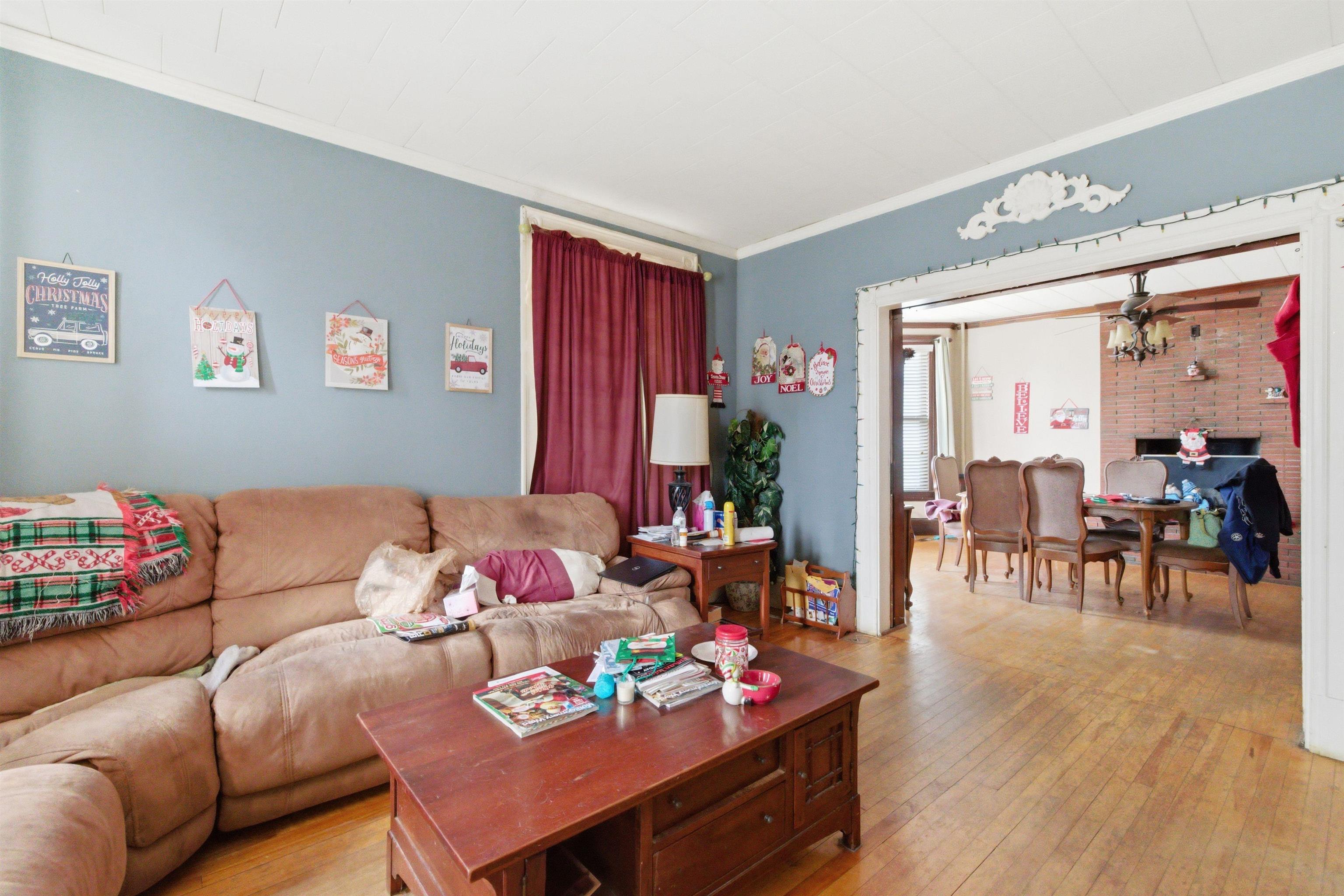 property viewer photo 7