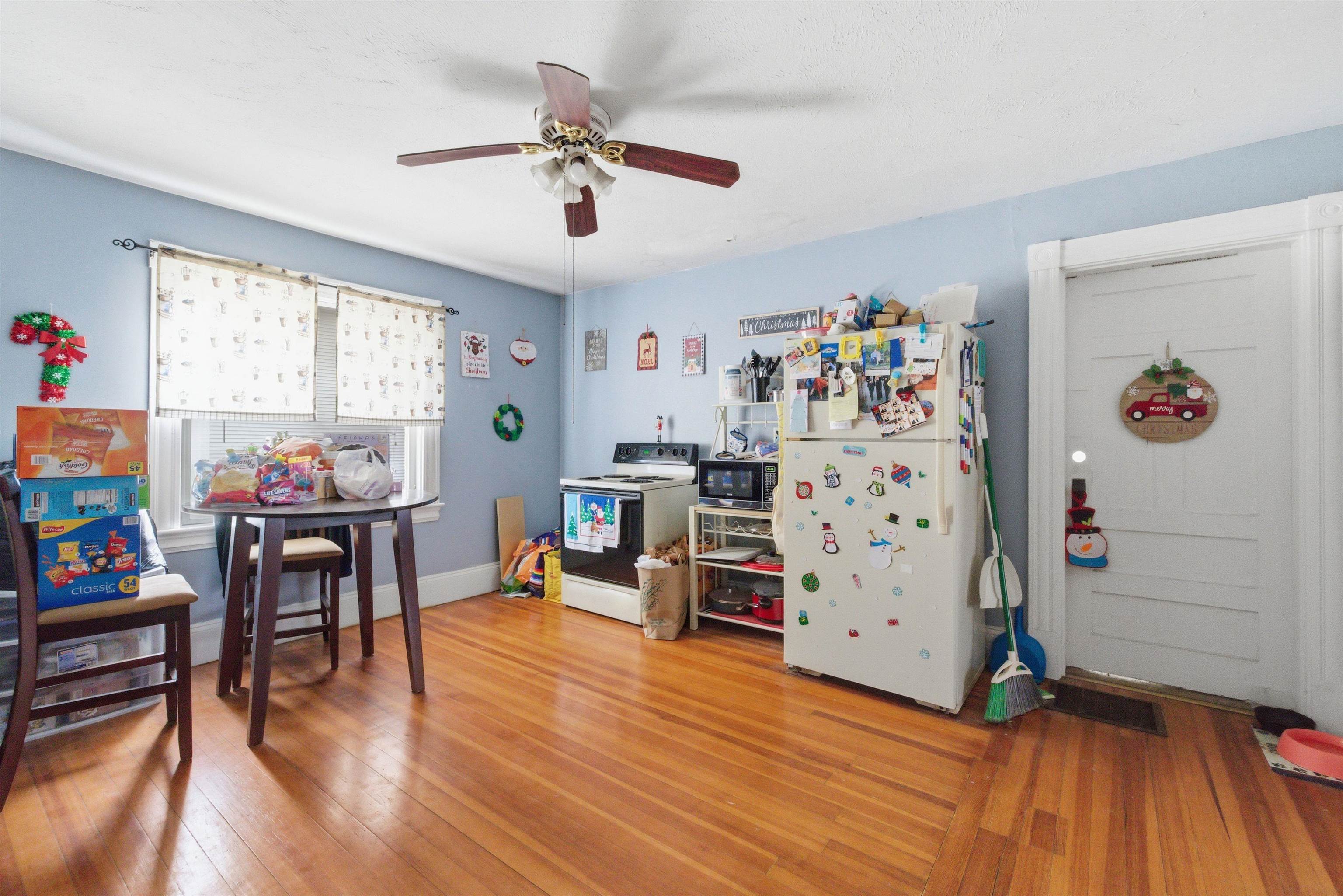 property viewer photo 9