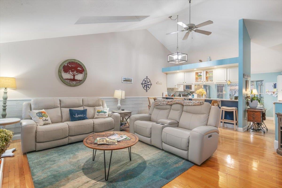 property viewer photo 13
