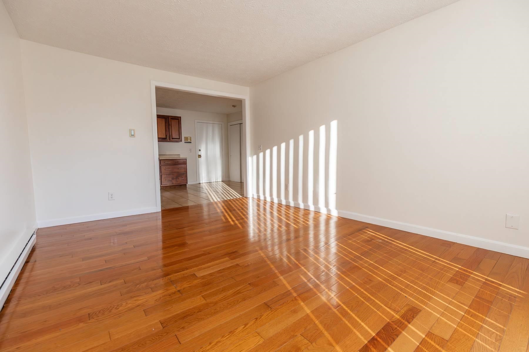 property viewer photo 10