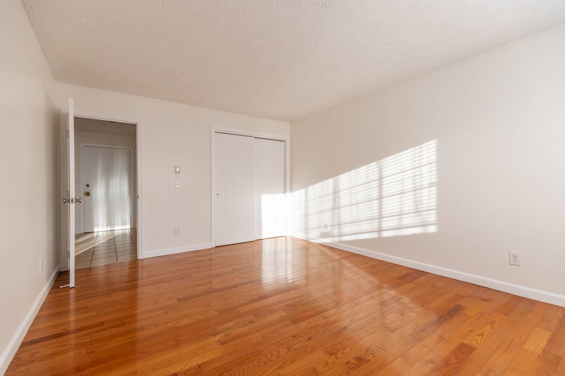 property viewer photo 14