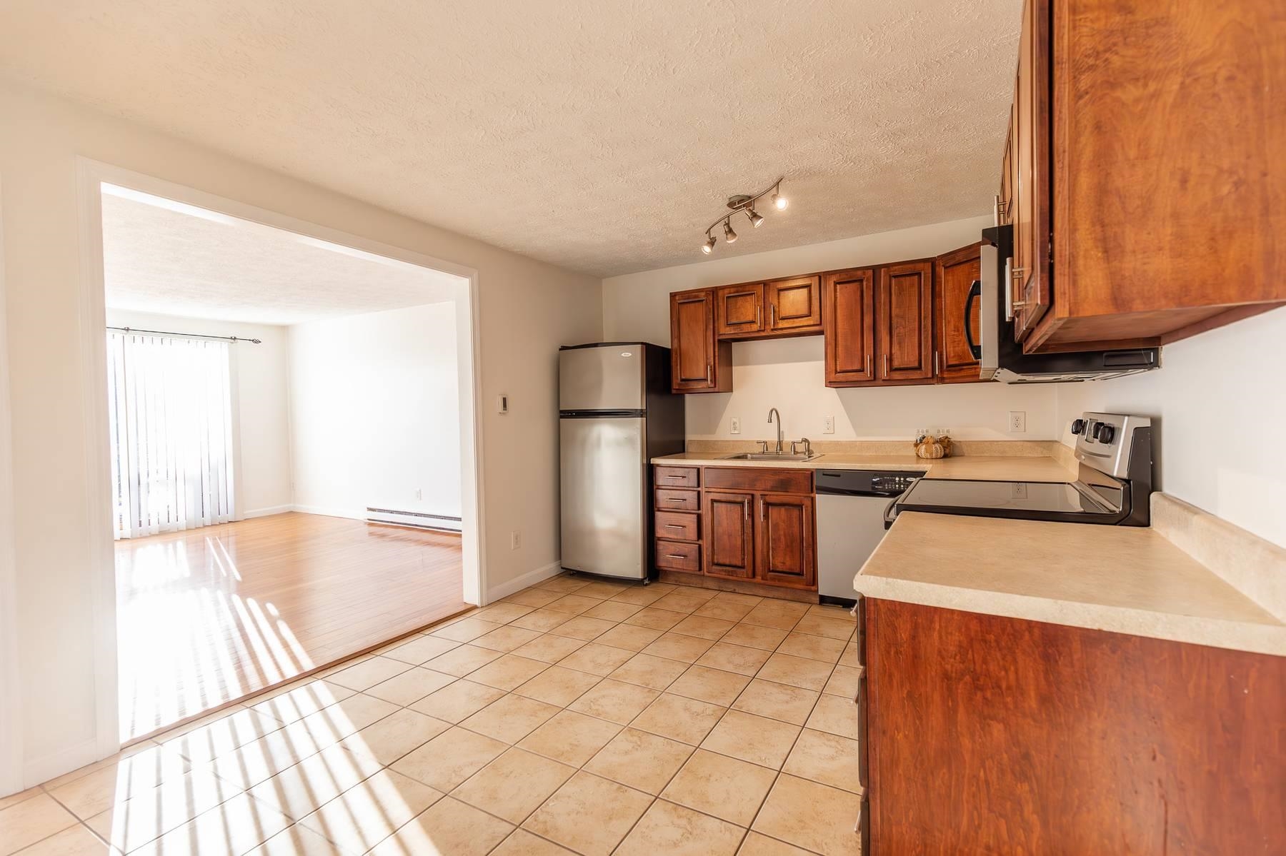 property viewer photo 3