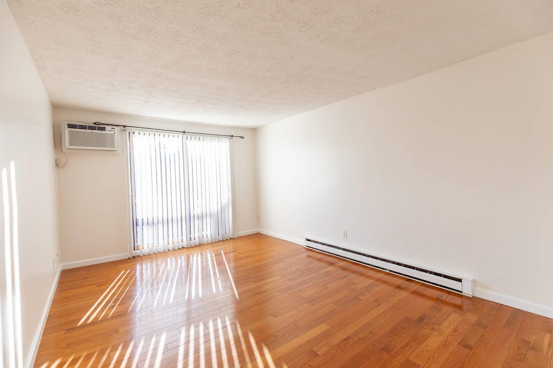 property viewer photo 8