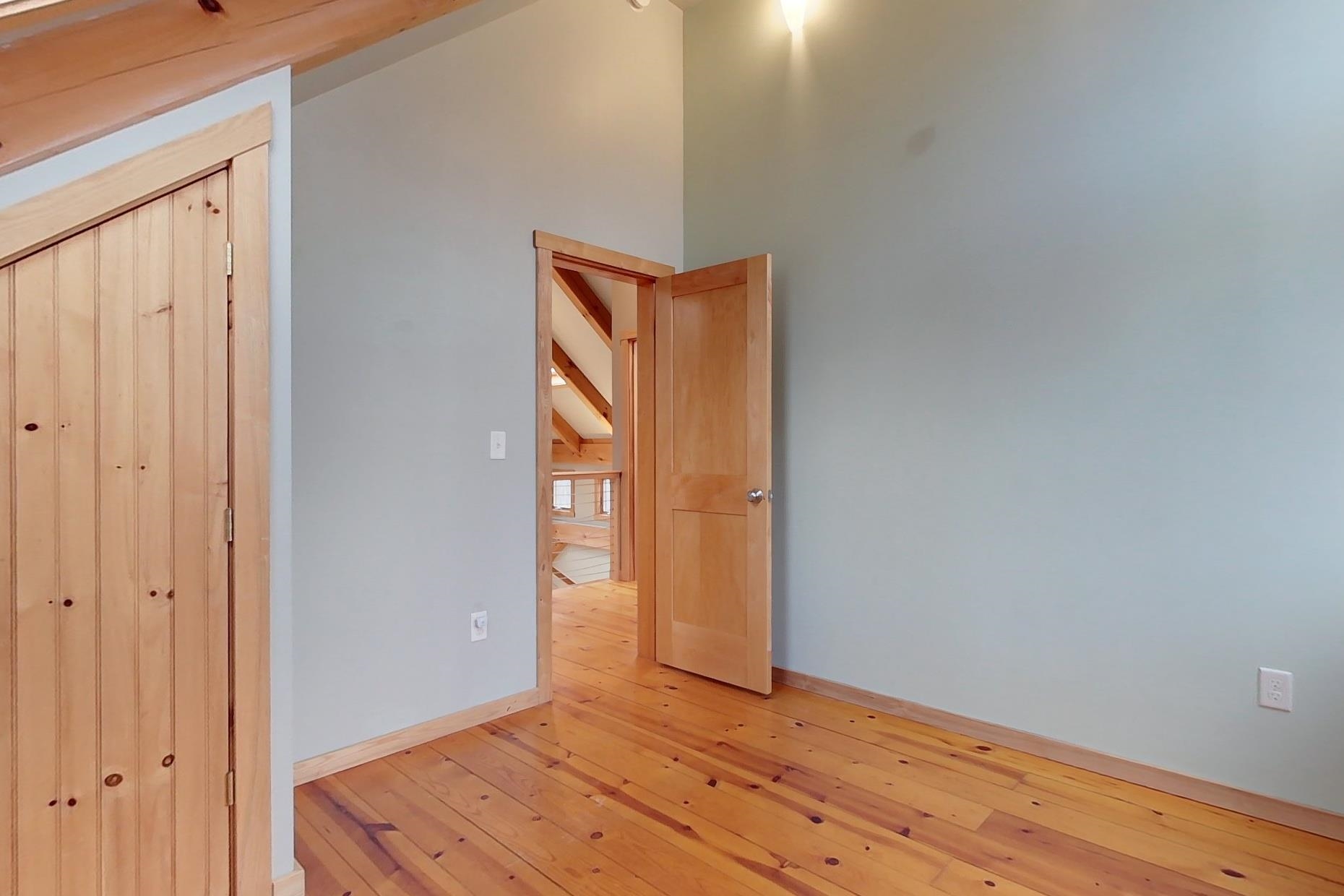 property viewer photo 18