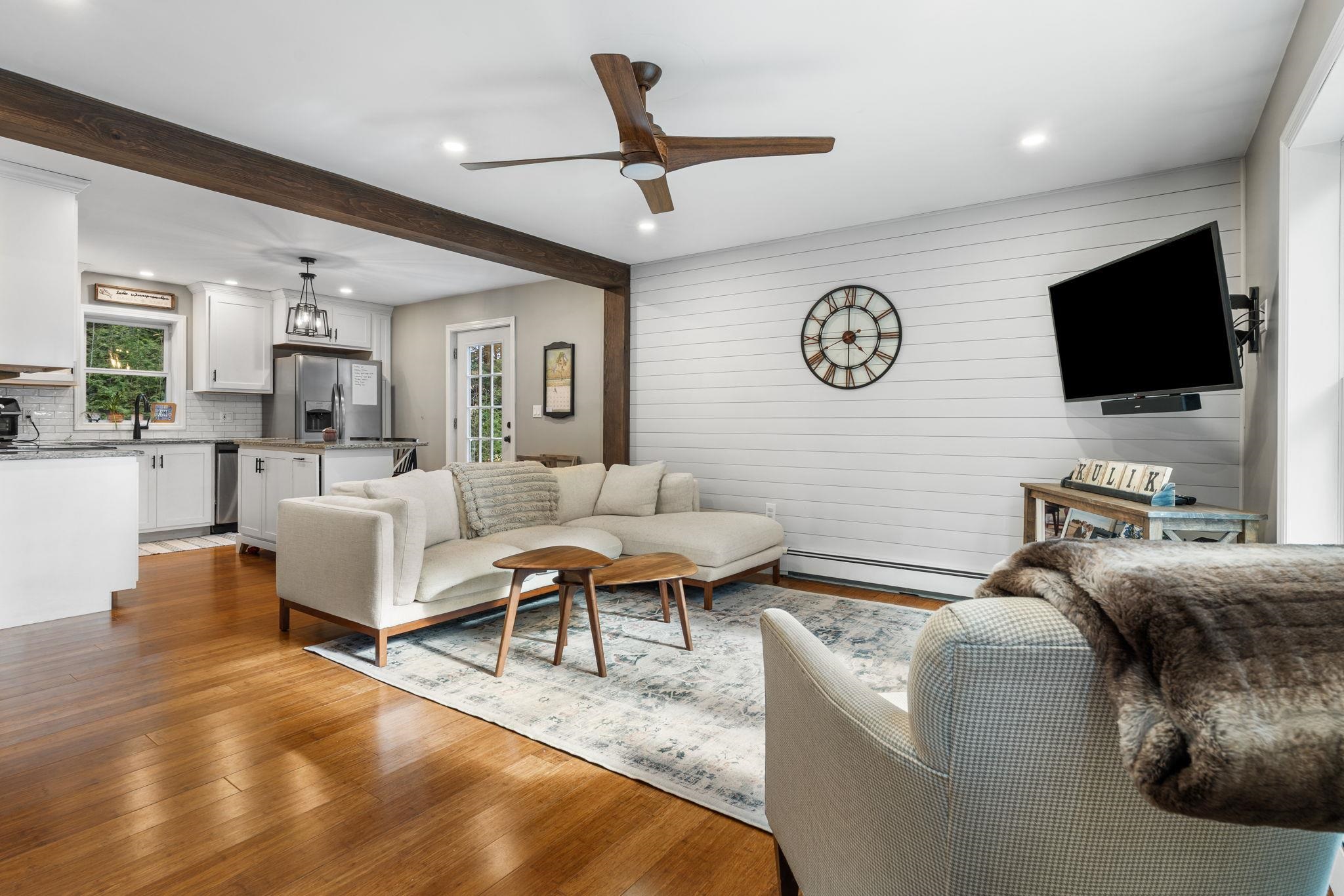 property viewer photo 18