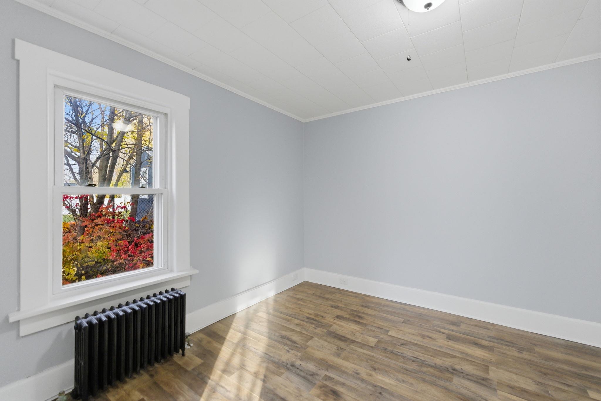property viewer photo 16