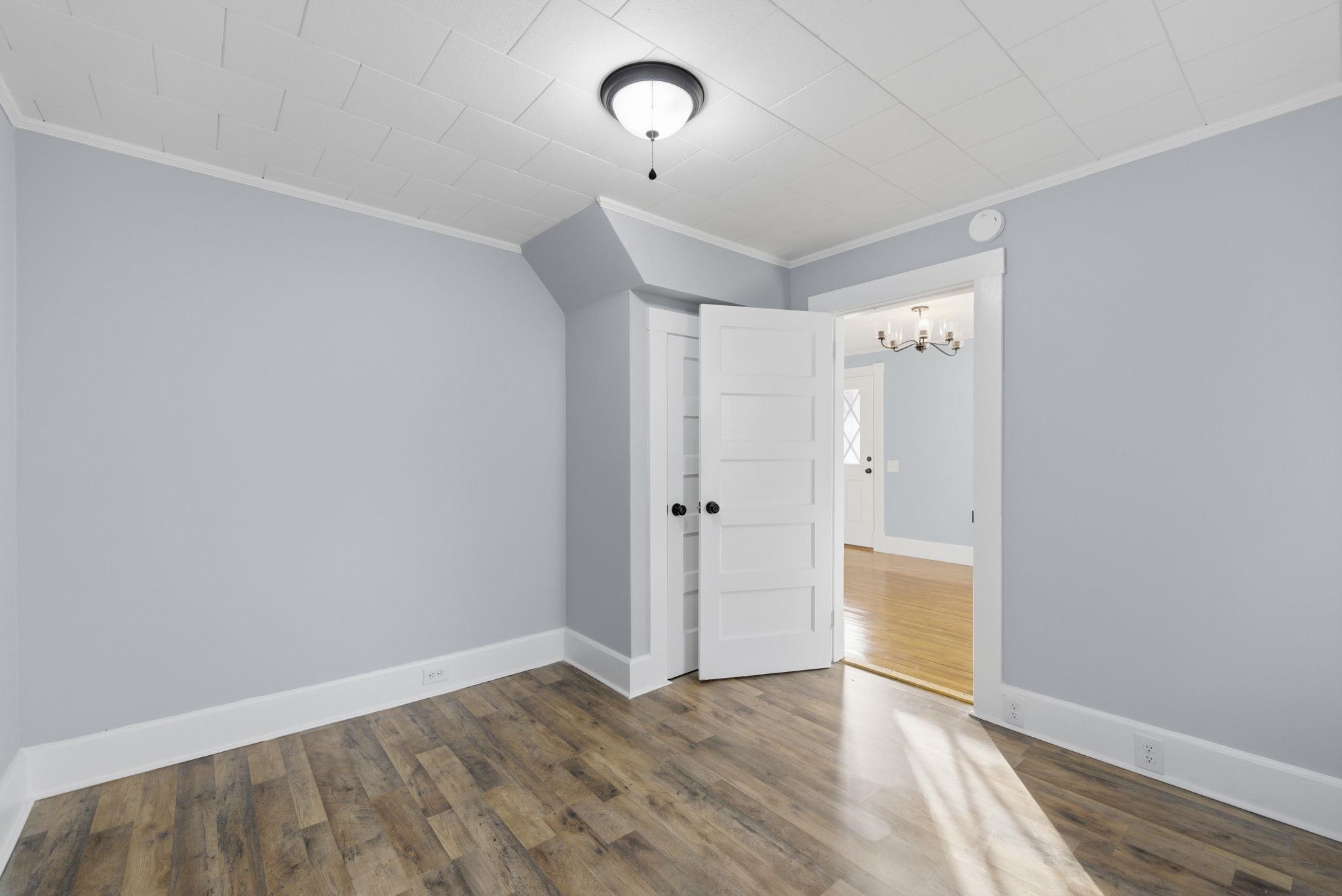 property viewer photo 19