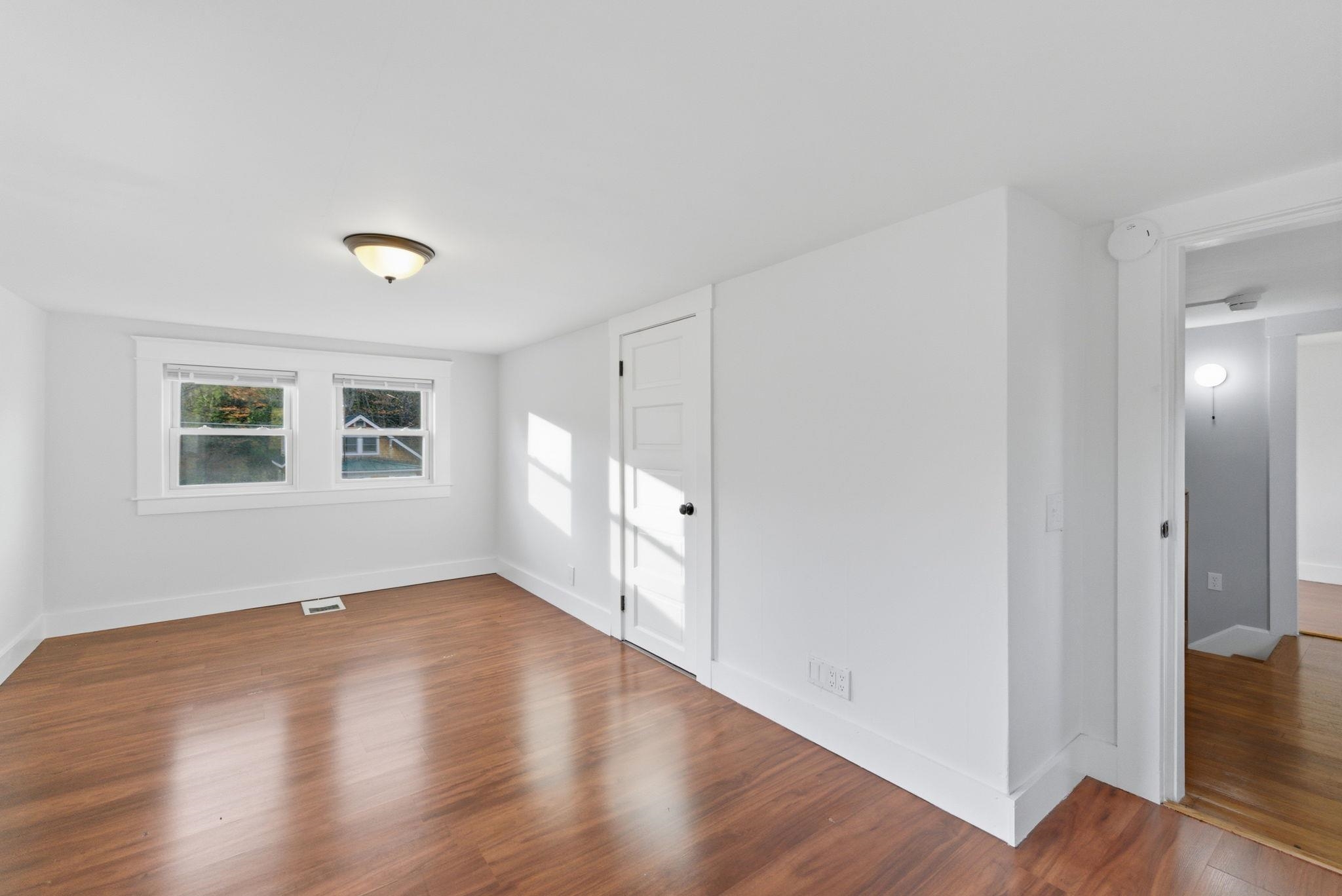 property viewer photo 37