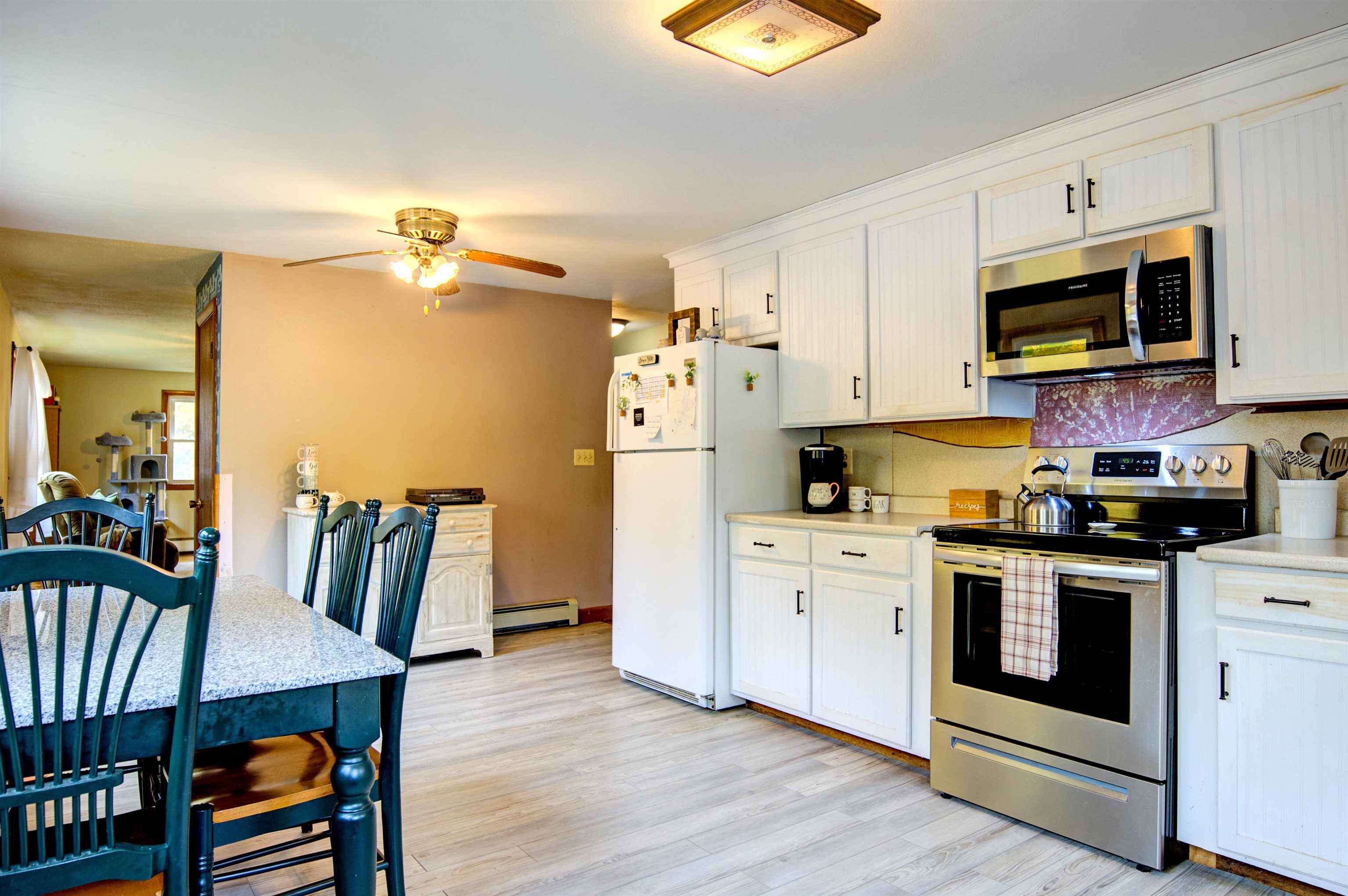 property viewer photo 13