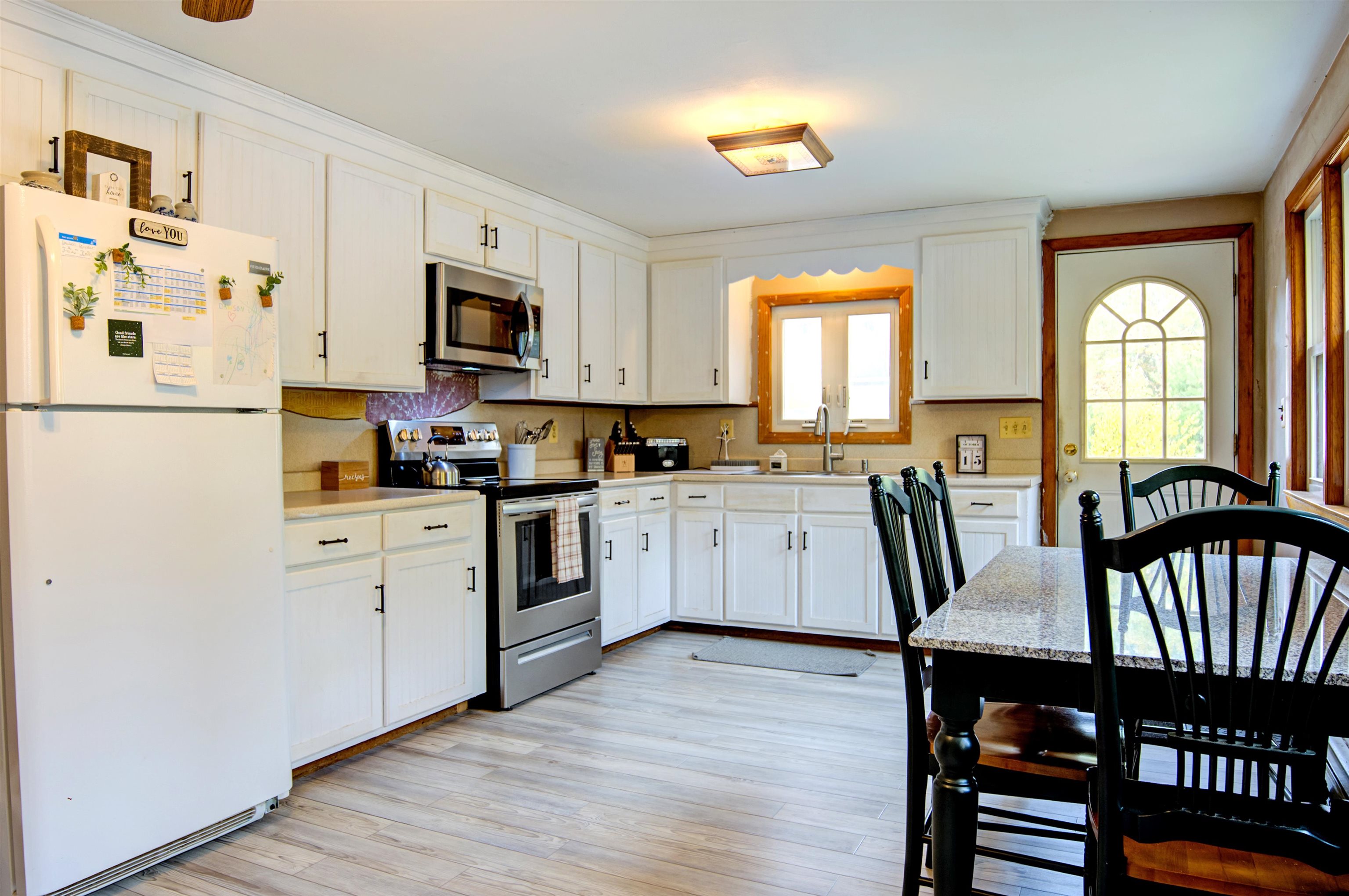 property viewer photo 9