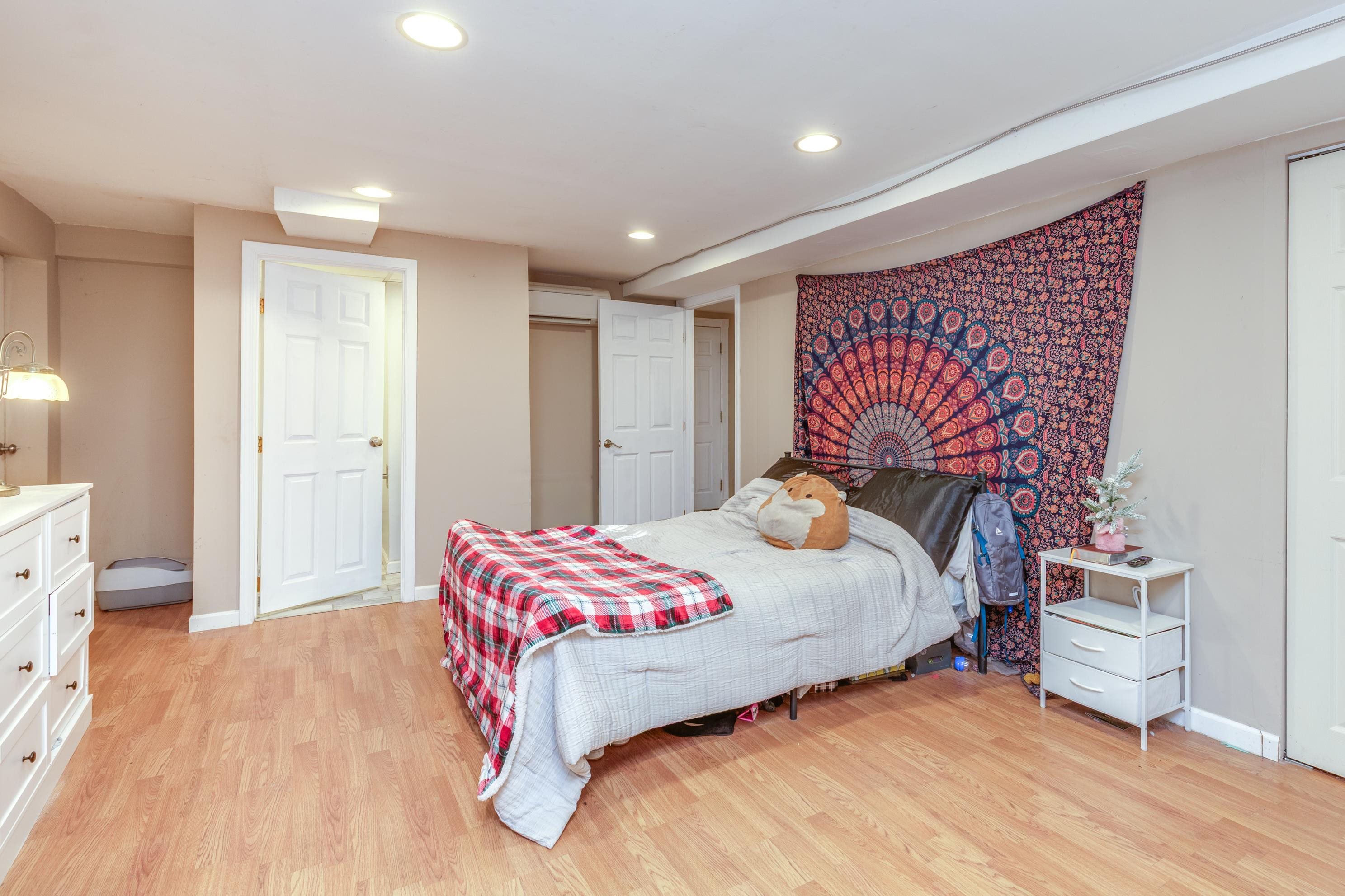 property viewer photo 19