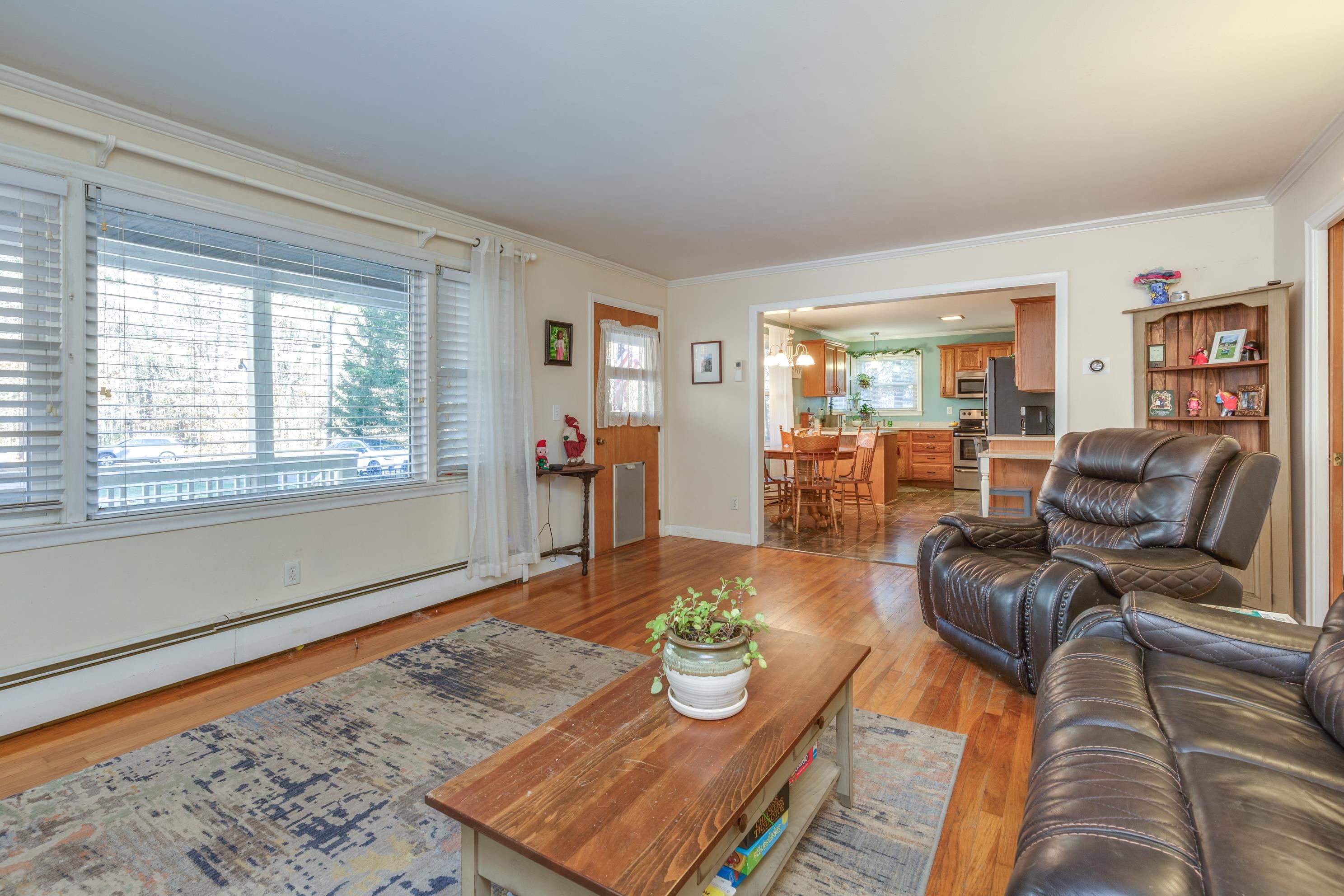 property viewer photo 7