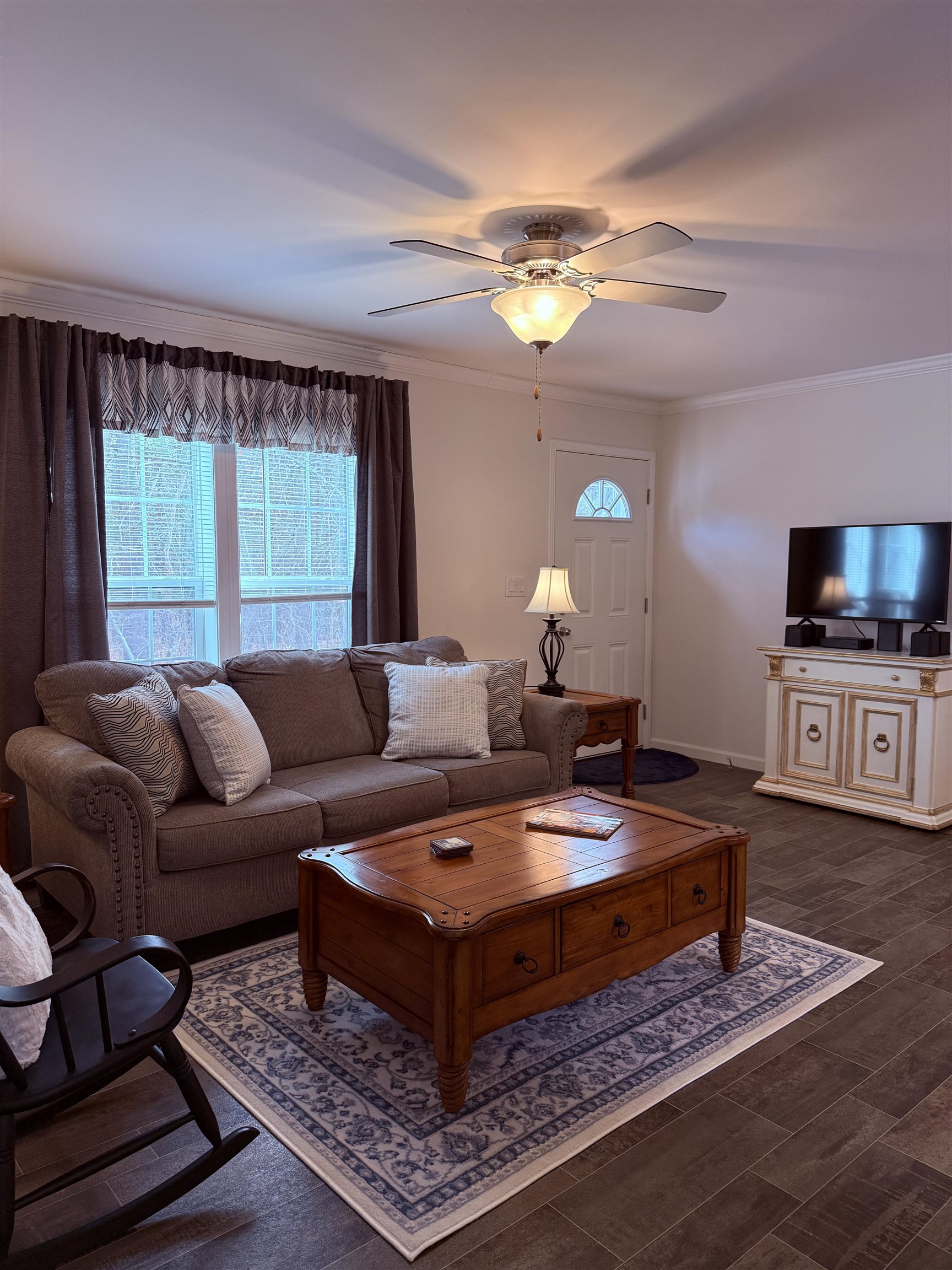 main property photo 8