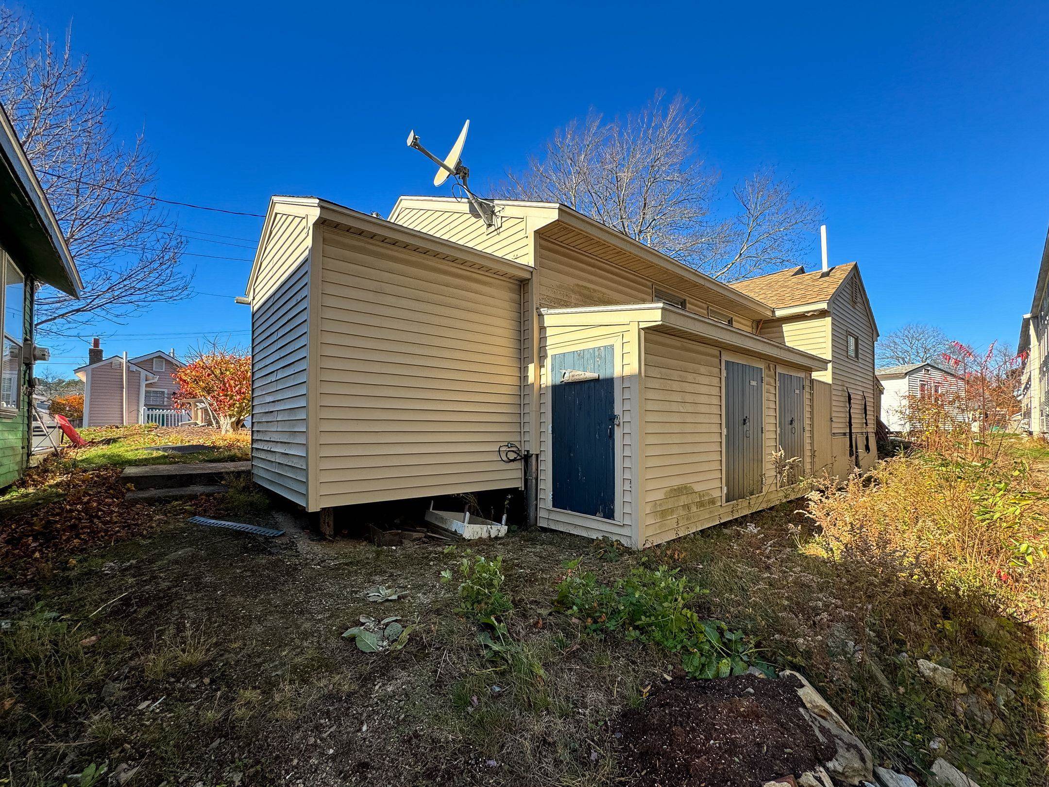 main property photo 23