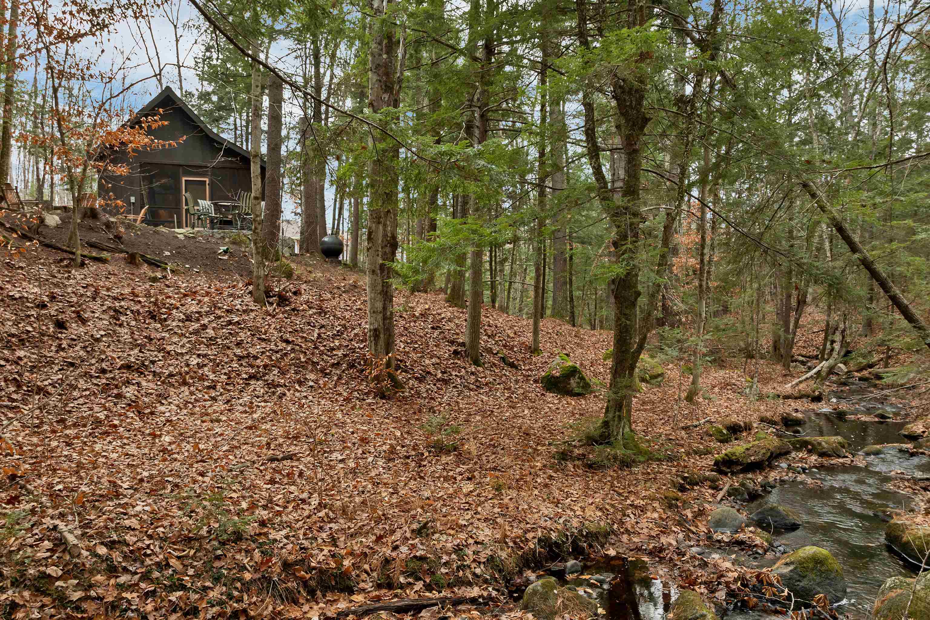 main property photo 36