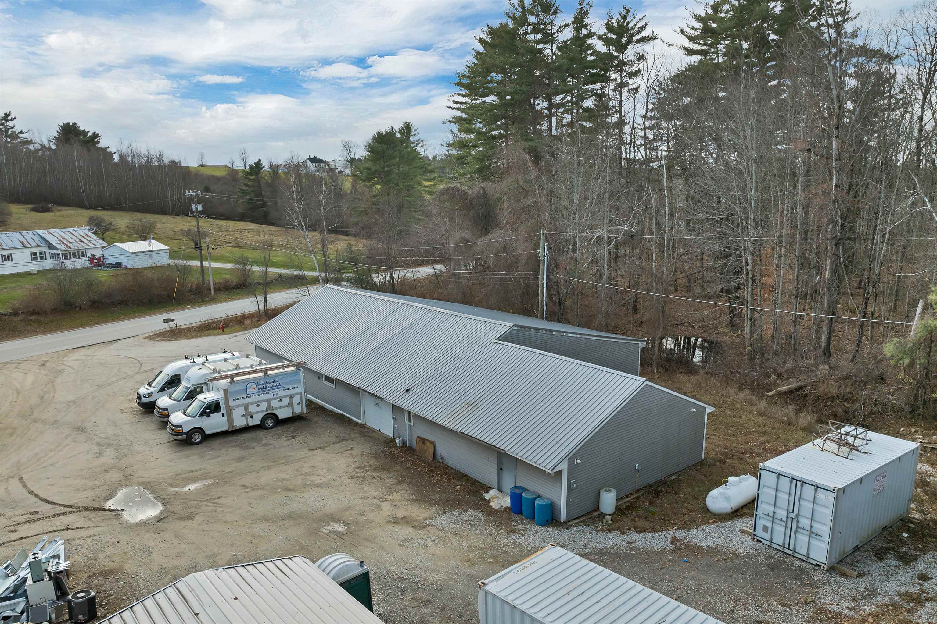 main property photo 14