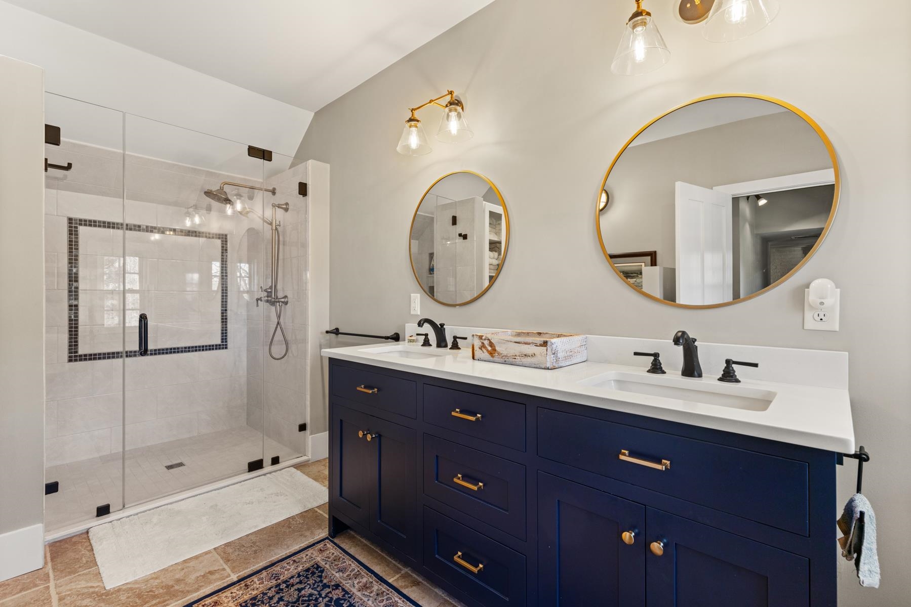 property viewer photo 23